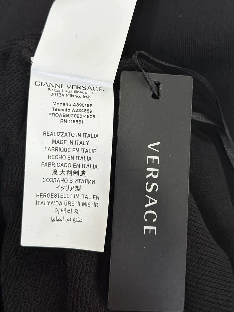 Versace Versace Men's embroidered crew neck sweatshirt with long s Size US L / EU 52-54 / 3 - 6 Thumbnail