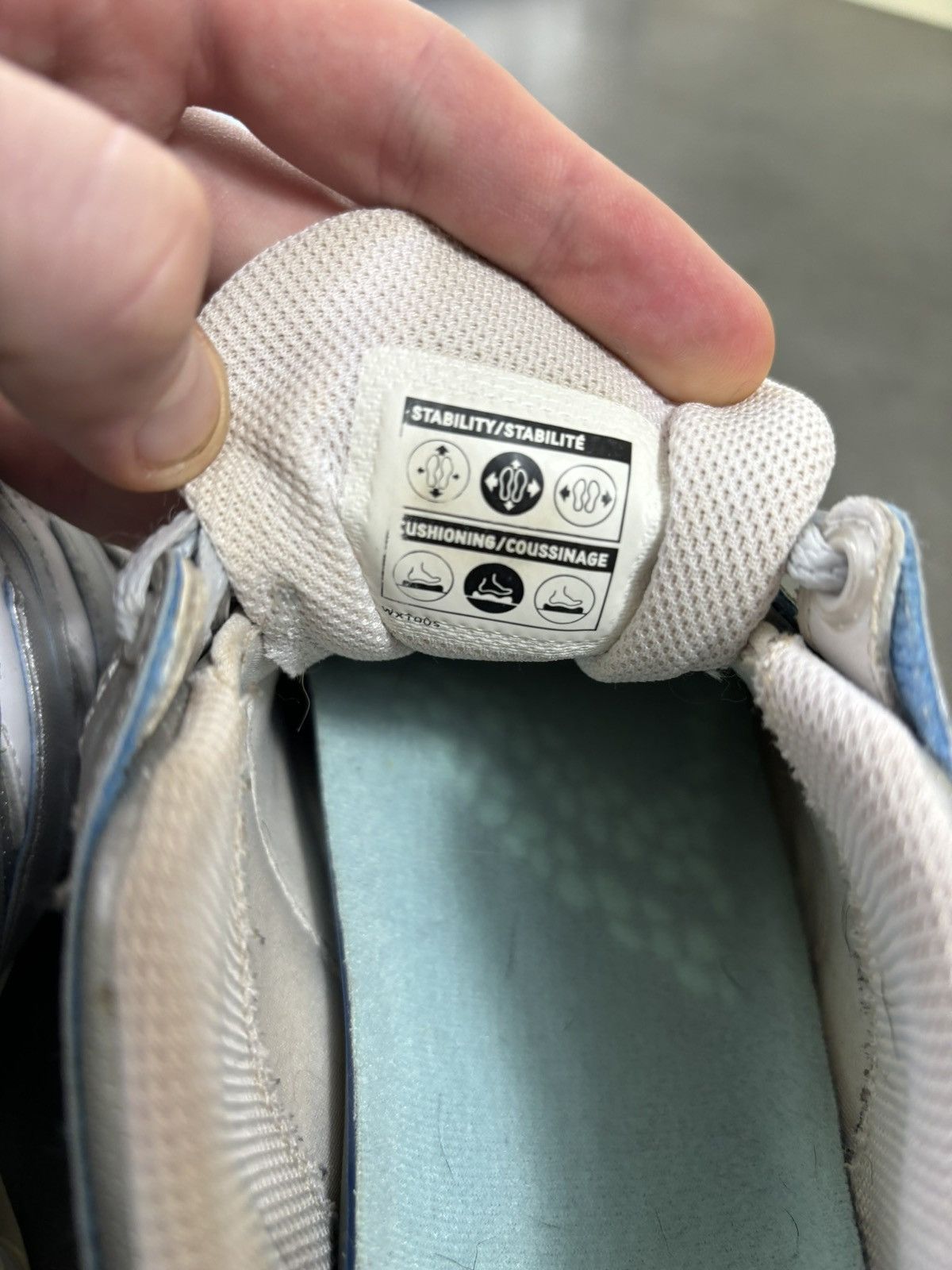 Nike 2006 Nike Shox MC 2000s Vintage 313764-041 Y2K Ballerina Wmn Size US 9.5 / IT 39.5 - 9 Thumbnail