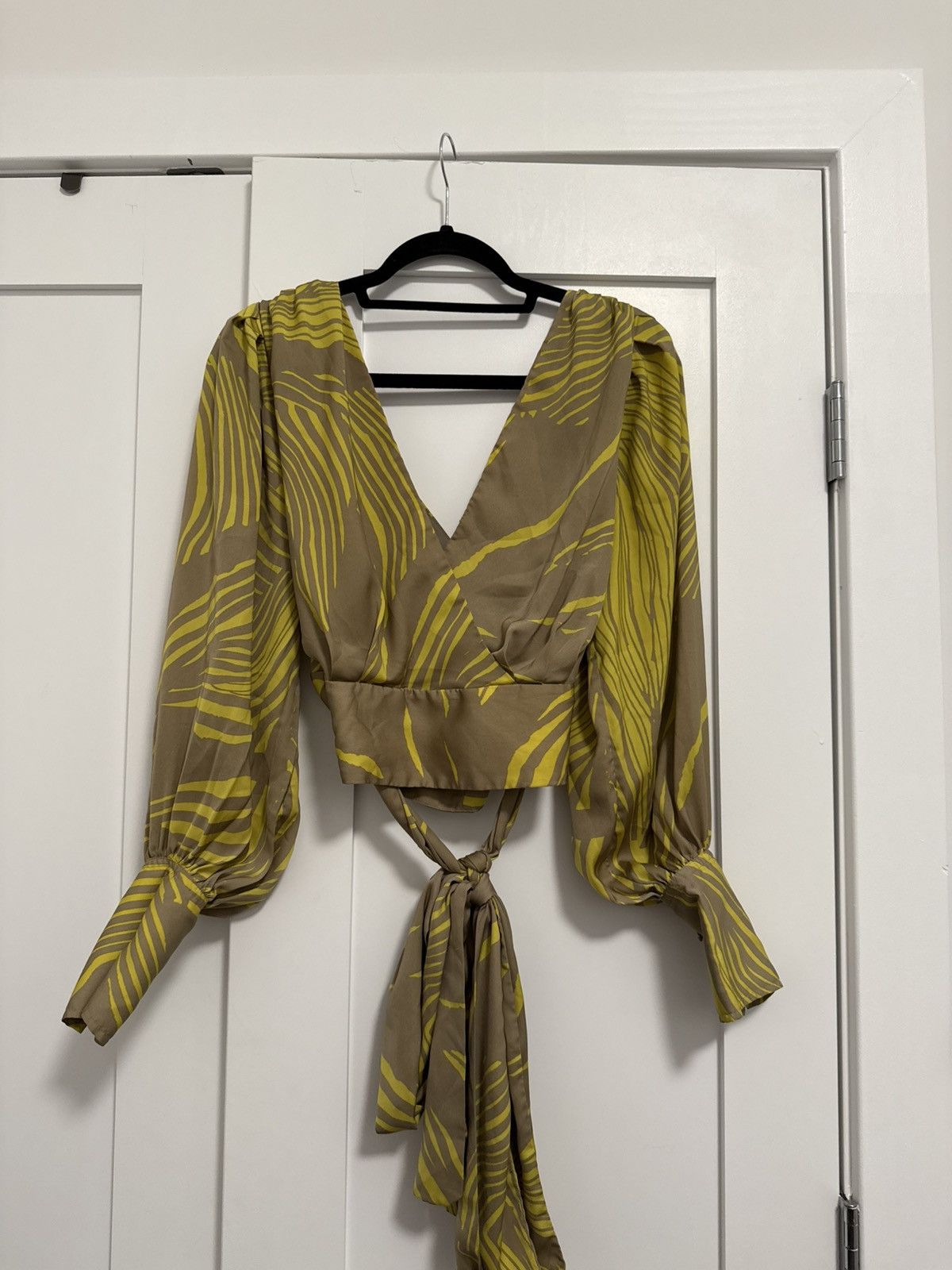 Banana Republic Long sleeve banana republic blouse Size S / US 4 / IT 40 - 1 Thumbnail