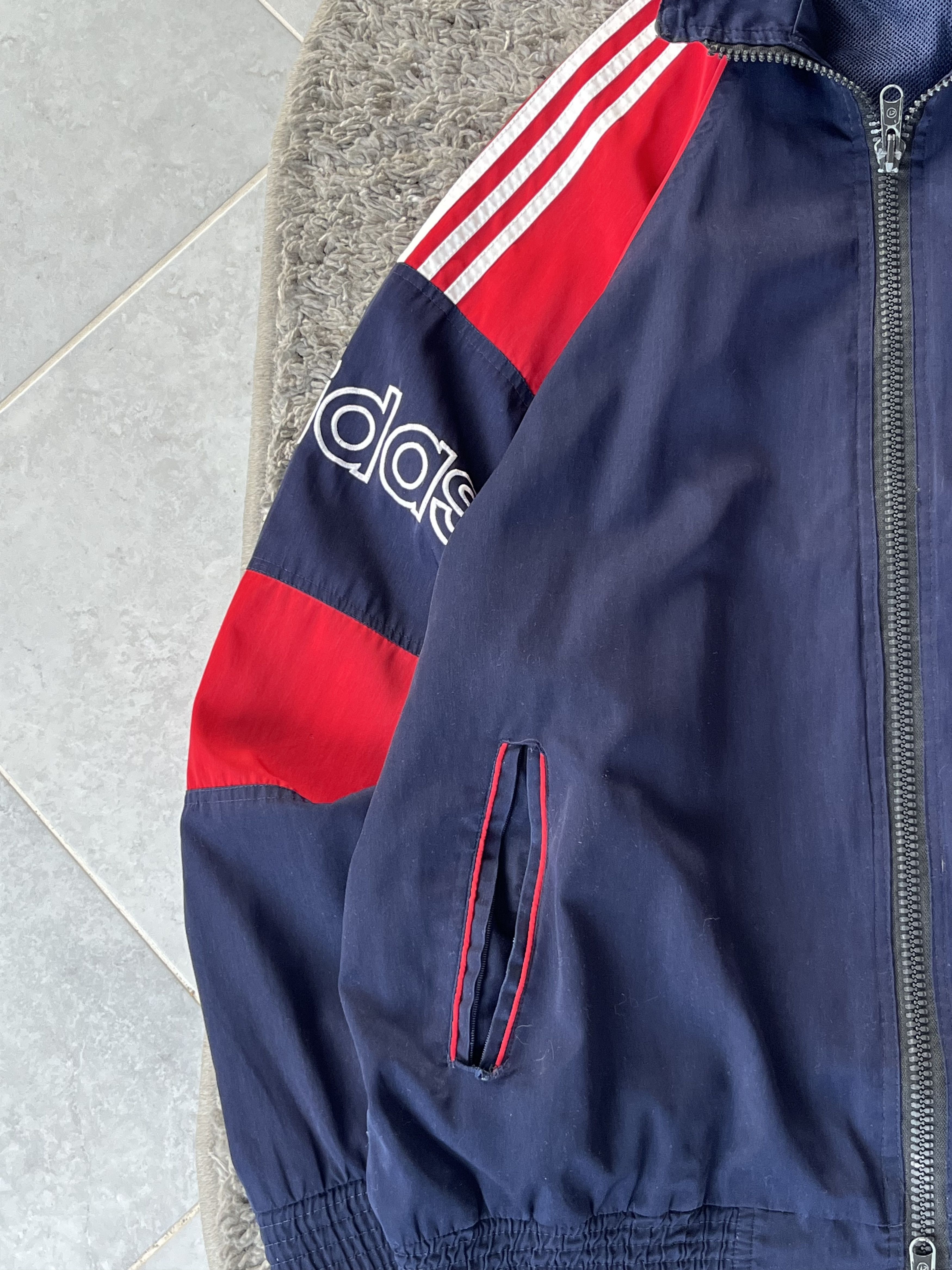 Adidas Vintage Nylon Jersey Jacket Adidas BIG LOGO Streetwear Size US XL / EU 56 / 4 - 3 Thumbnail