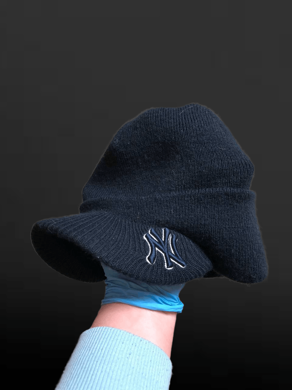 New York Yankees VINTAGE New York Yankees Beanie Hat Size ONE SIZE - 1 Thumbnail