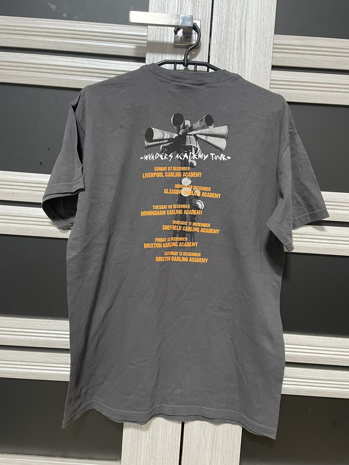 Band Tees The Prodigy Invaders Academy Tour Vintage Y2K Tee Shirt Size US M / EU 48-50 / 2 - 2 Thumbnail