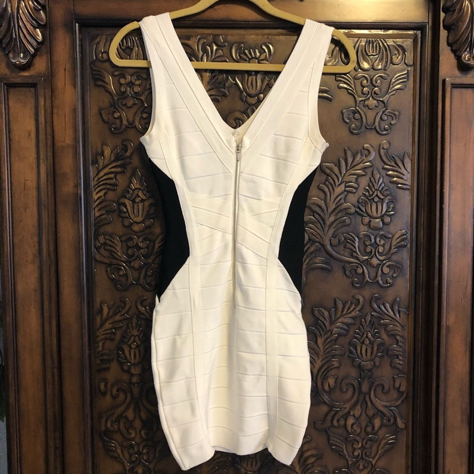 Designer Bebe white and black bandaid dress XS Size XS / US 0-2 / IT 36-38 - 4 Thumbnail
