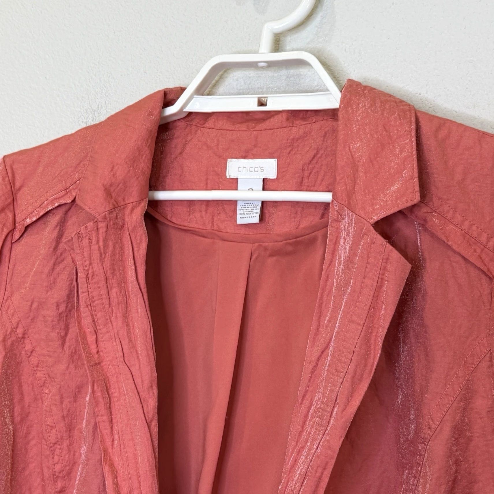 Vintage Chico’s Blazer Jacket Women’s 2 Metallic Orange Crinkle Long Sleeve Open Front Collared Pockets Short Length Business Casual Travel Size XS / US 0-2 / IT 36-38 - 2 Thumbnail