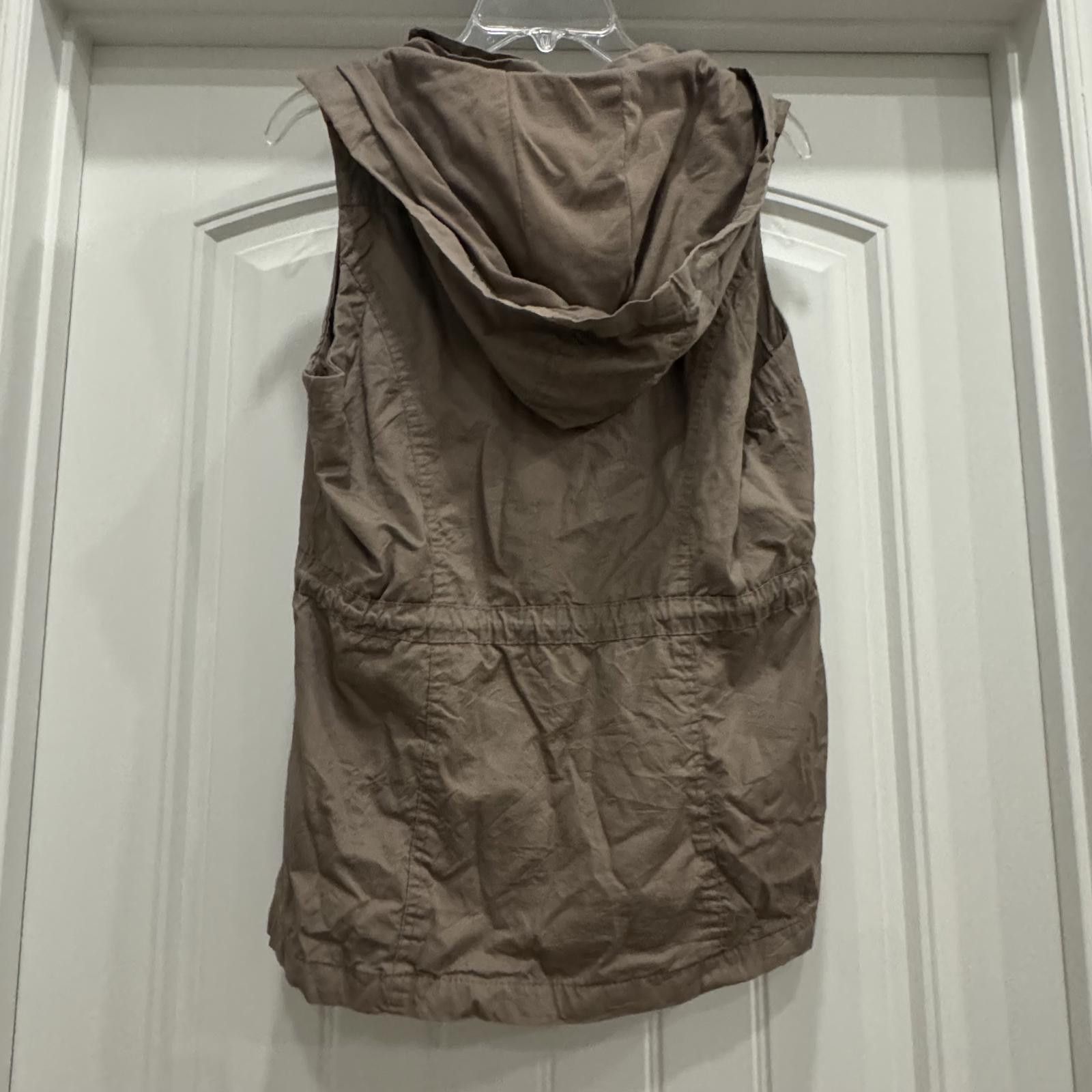 Other YMI Collection Women's Sleeveless Hooded Vest- Medium Size M / US 6-8 / IT 42-44 - 4 Thumbnail