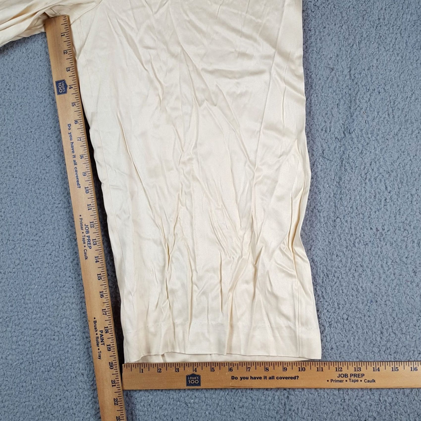 Tommy Bahama VINTAGE Tommy Bahama Capri Pants Women's Size 12 Silk Wide-Leg Capris 2000s Relaxed Fit Beige Size 24" / US 00 / IT 34 - 6 Thumbnail