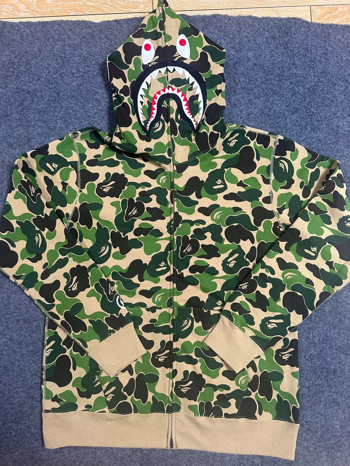 Bape Bape Xx Multi Shark Sweatshirt Size US M / EU 48-50 / 2 - 1 Thumbnail