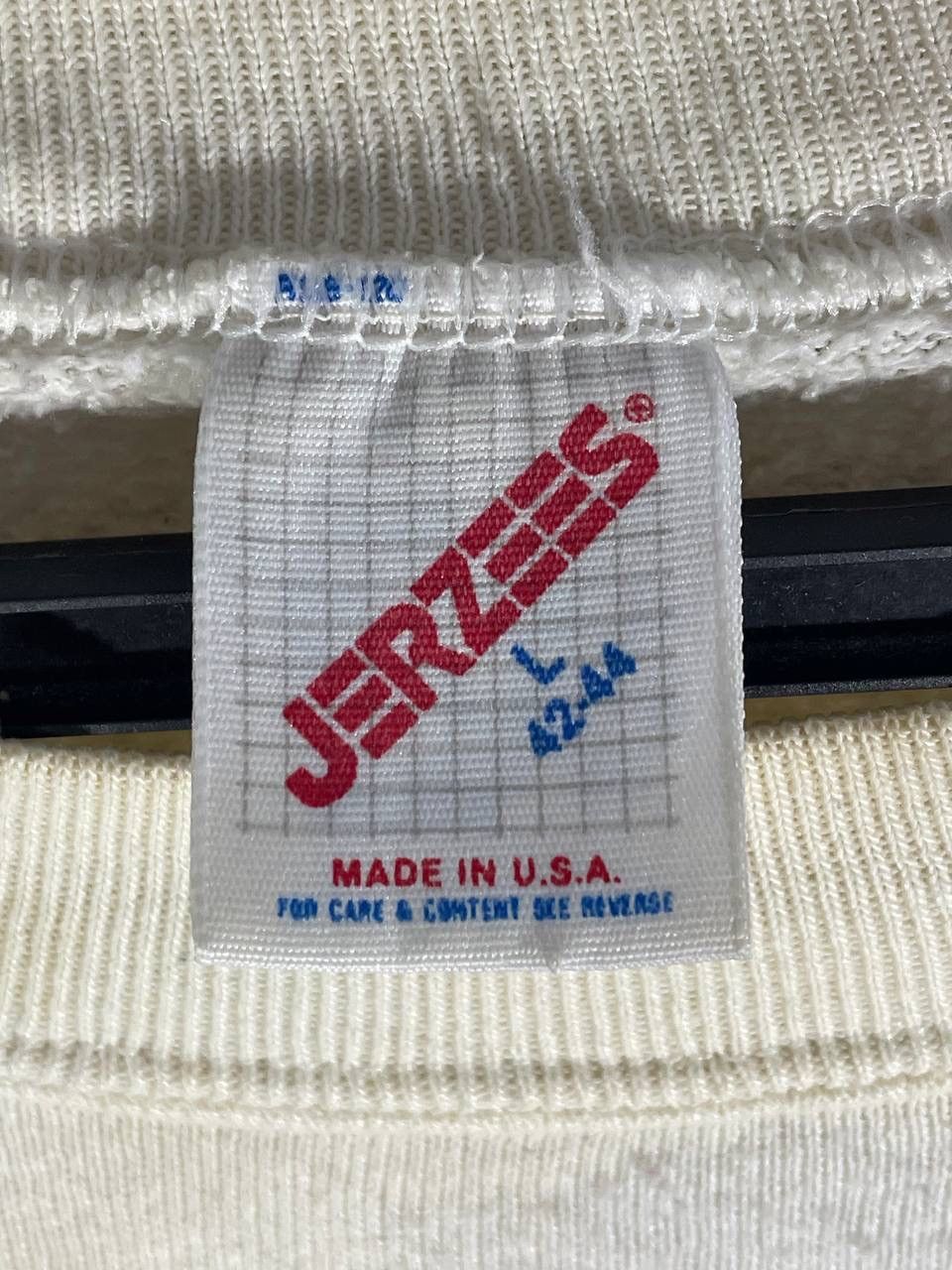 Other Vintage 90s art as american as apple sweatshirt size L Size US L / EU 52-54 / 3 - 7 Thumbnail