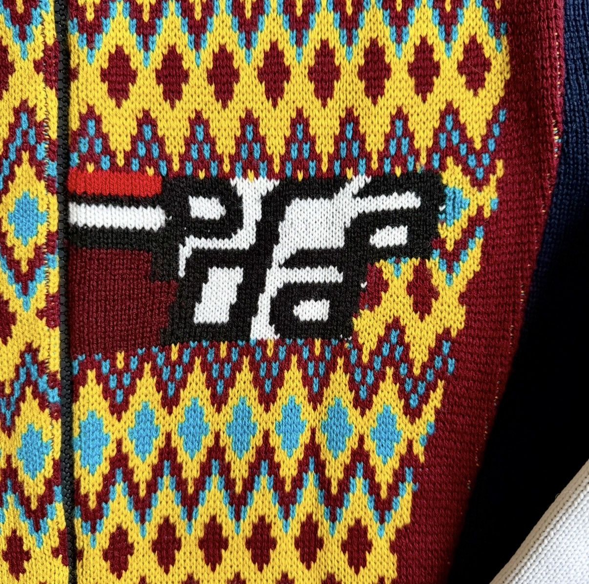 Prada PRADA LIMITED EDITION AW2021 WOOL CARDIGAN Size US S / EU 44-46 / 1 - 5 Thumbnail
