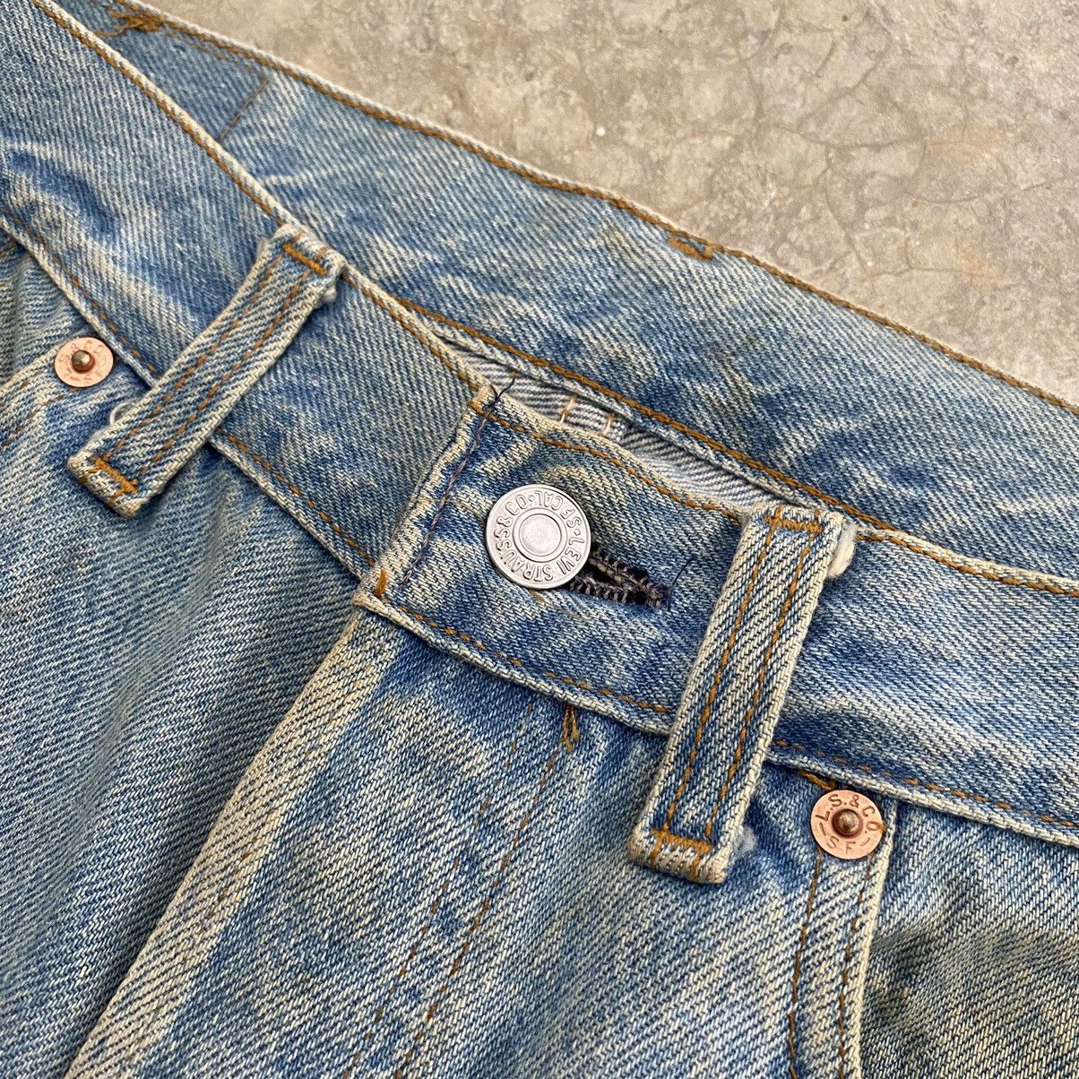 Levi's Size 30x32 Vintage 1991 Levis 501 Light Blue Dirty Jeans Size US 30 / EU 46 - 10 Thumbnail