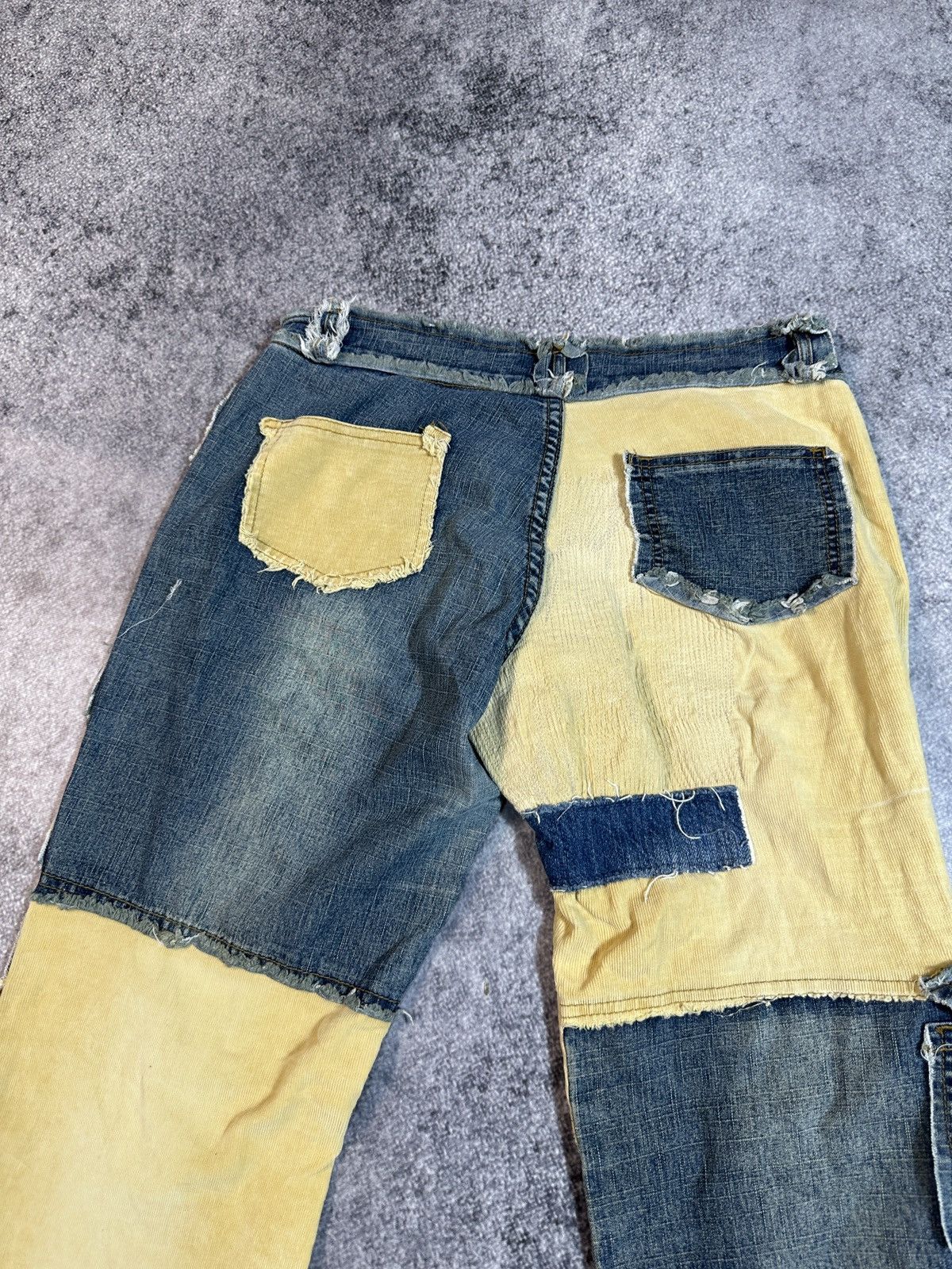 Japanese Brand × Vintage Y2K Vintage Cargo Jeans Streetwear Rare Casual Y2K VTg USA Size 28" / US 6 / IT 42 - 4 Thumbnail