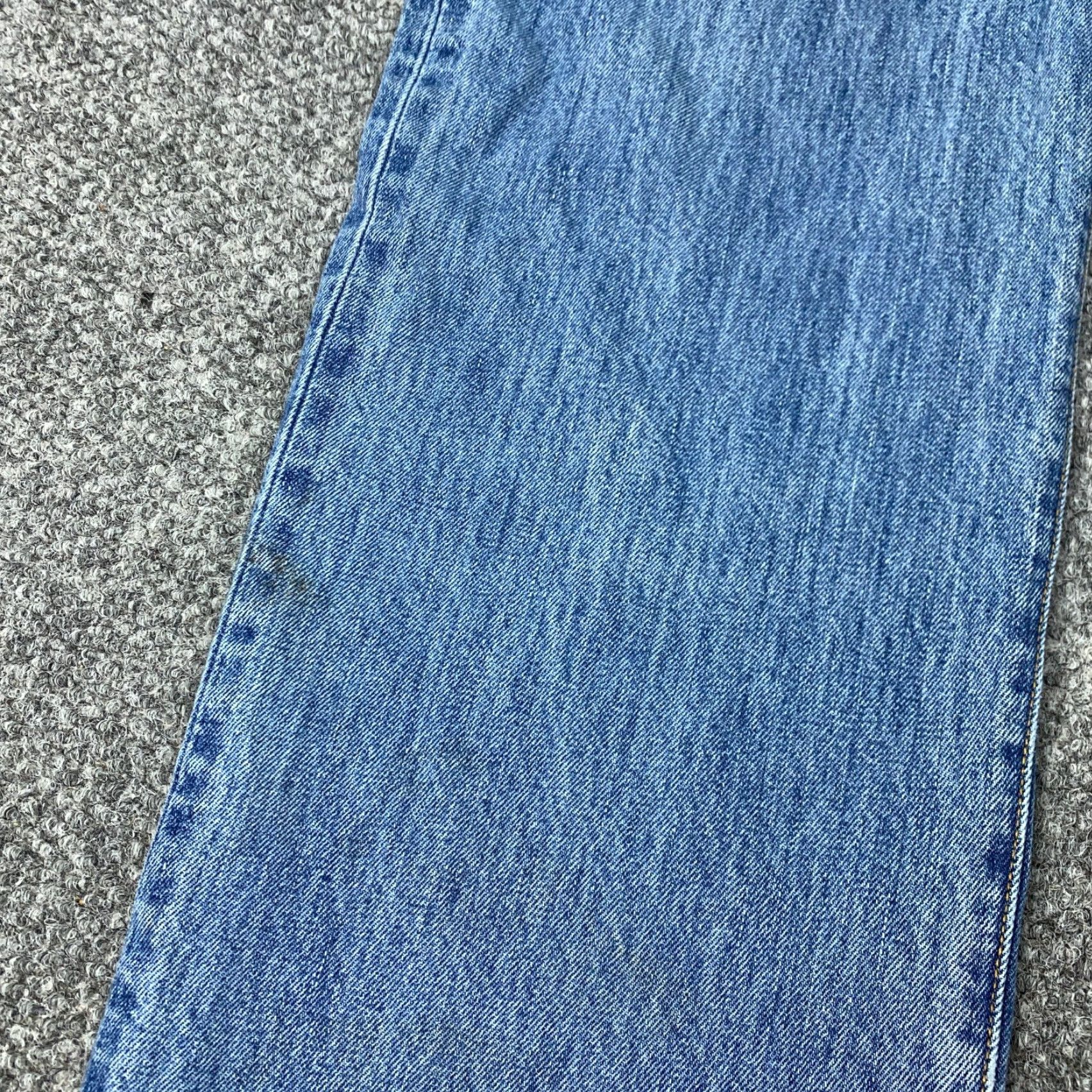 Levi's VINTAGE Levi's 501 Jeans Mens 38x34 Blue Denim Straight 90s Concert Mens Size US 44 / EU 60 - 5 Thumbnail
