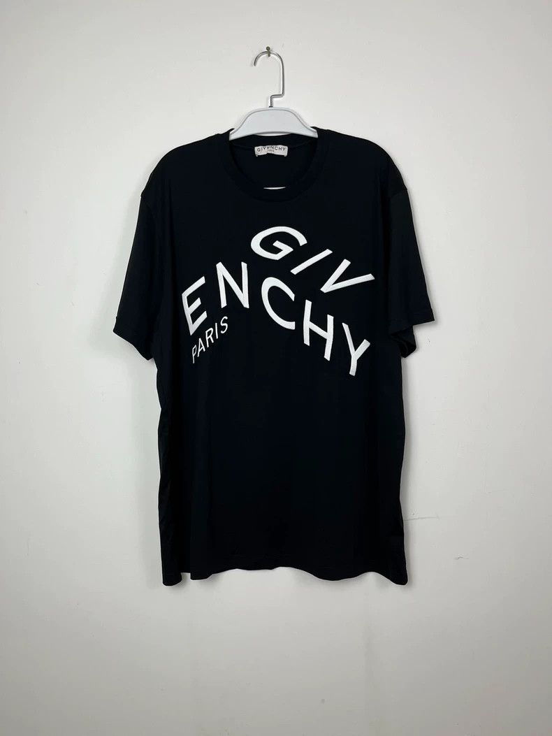 Givenchy Givenchy Black short-sleeve T-shirt, size M Size US M / EU 48-50 / 2 - 1 Thumbnail