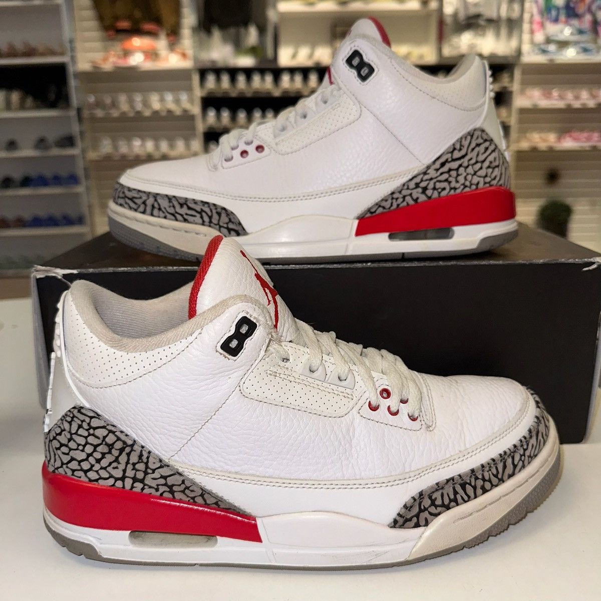 Jordan Brand Size 8.5 - Jordan 3 Retro Hall of Fame 2018 Size US 8.5 / EU 41-42 - 1 Thumbnail