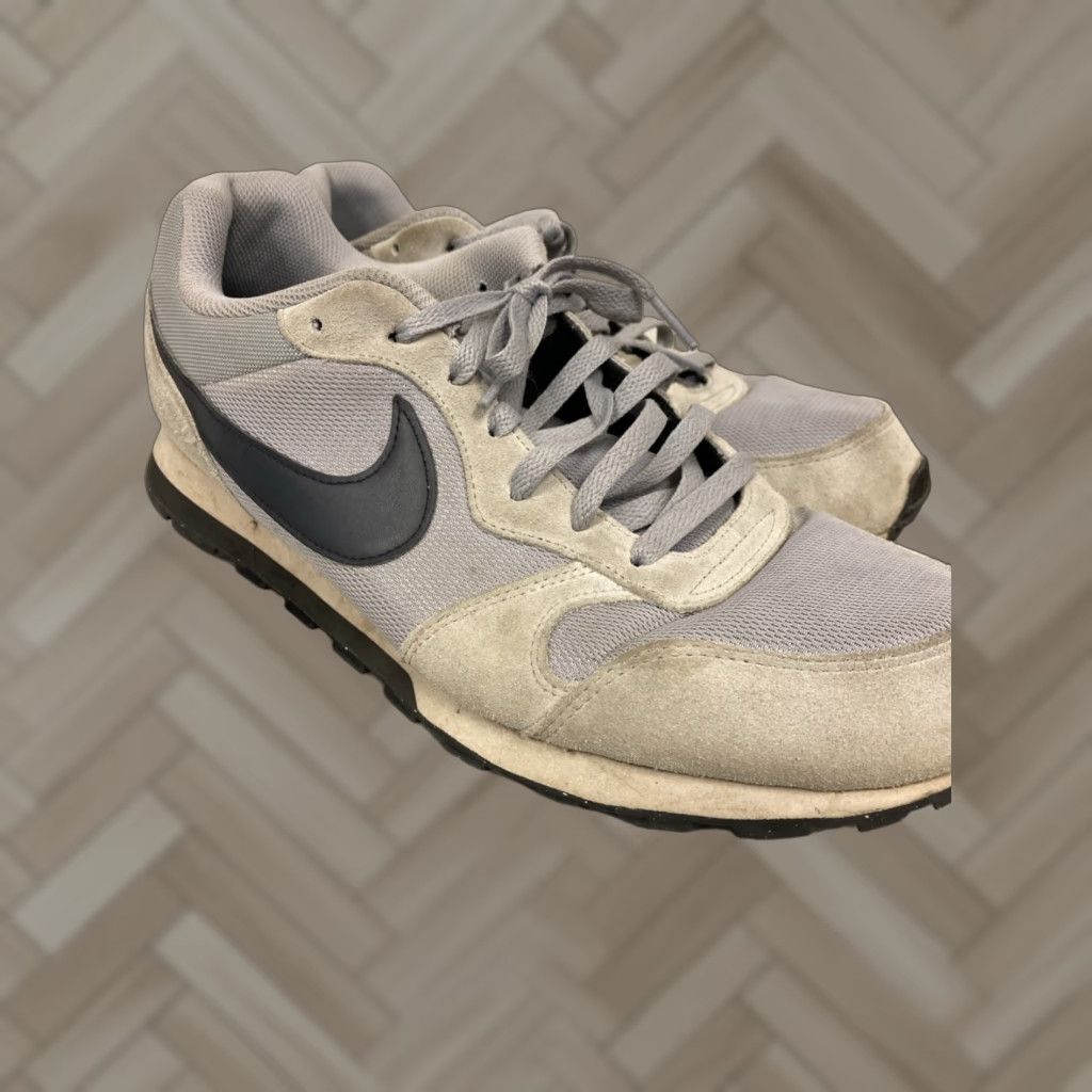 Nike Nike MD Runner 2 Wolf Grey Men’s Size 12 Gray 749794-001 /0079 Wolf Grey/Black/White Sneaker Mens Athletic Nike MD Runner 2 Size US 11 / EU 44 - 1 Thumbnail