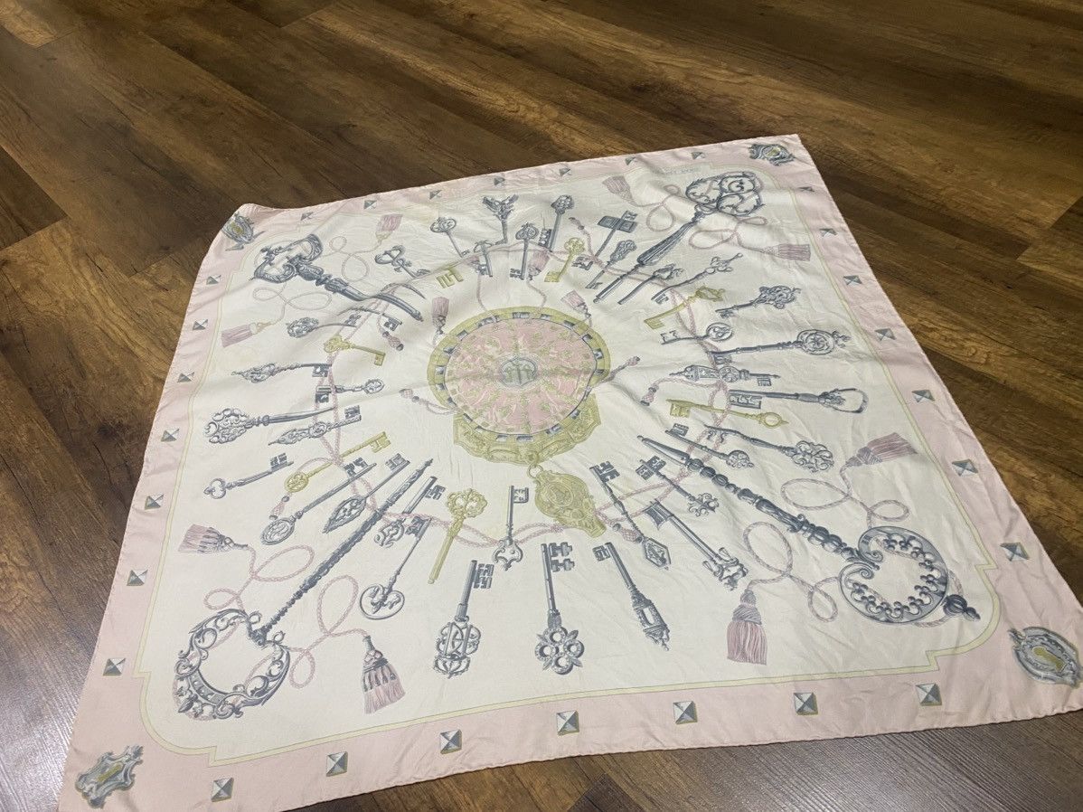 Hermes Authentic Vintage Hermes 100% Silk Scarf The Keys Size ONE SIZE - 12 Thumbnail