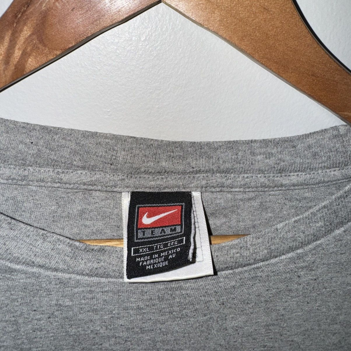 NHL × Nike × Vintage VINTAGE 2000s NIKE PITTSBURGH PENGUINS LONG SLEEVE SHIRT Size US XXL / EU 58 / 5 - 7 Thumbnail
