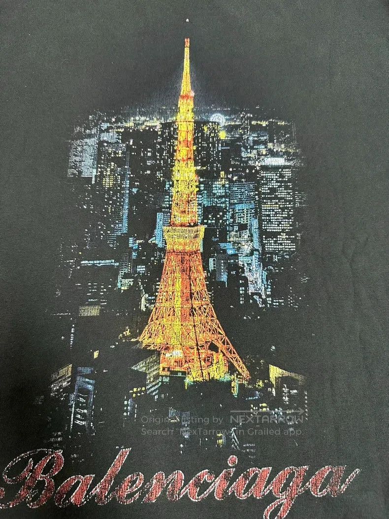 Balenciaga Balenciaga Pattern Printed Short Sleeve Crewneck T-Shirt Size US M / EU 48-50 / 2 - 3 Thumbnail