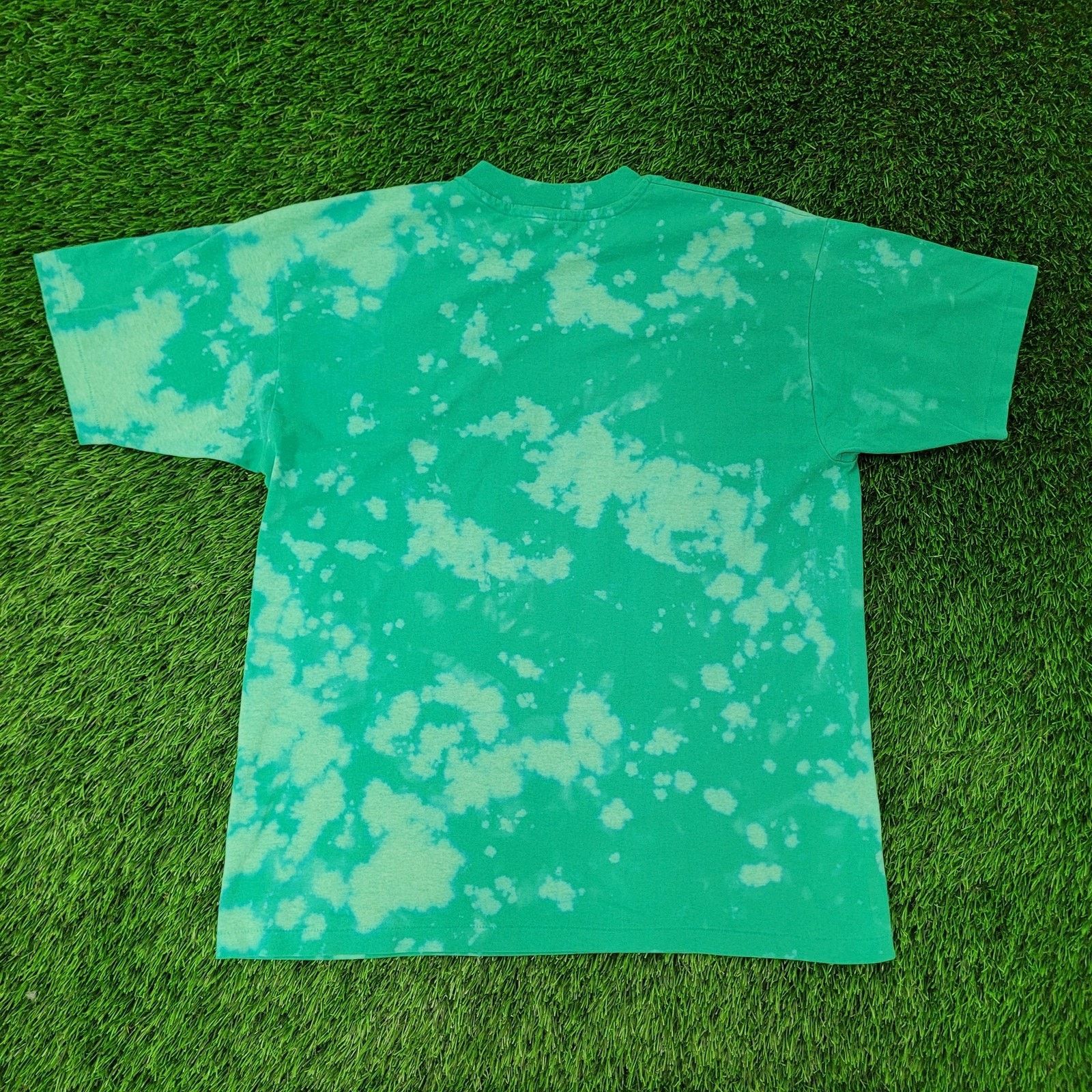 Hanes VTG Bull Worldwide-Information-Systems Shirt L/XL 23x26 USA Size US XL / EU 56 / 4 - 8 Thumbnail