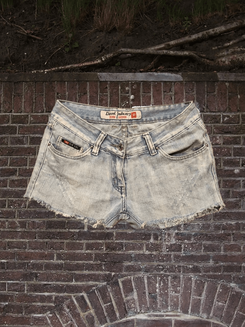 Diesel Vintage shorts denim blue Diesel Y2K logo size 27 Size 27" / US 4 / IT 40 - 1 Thumbnail