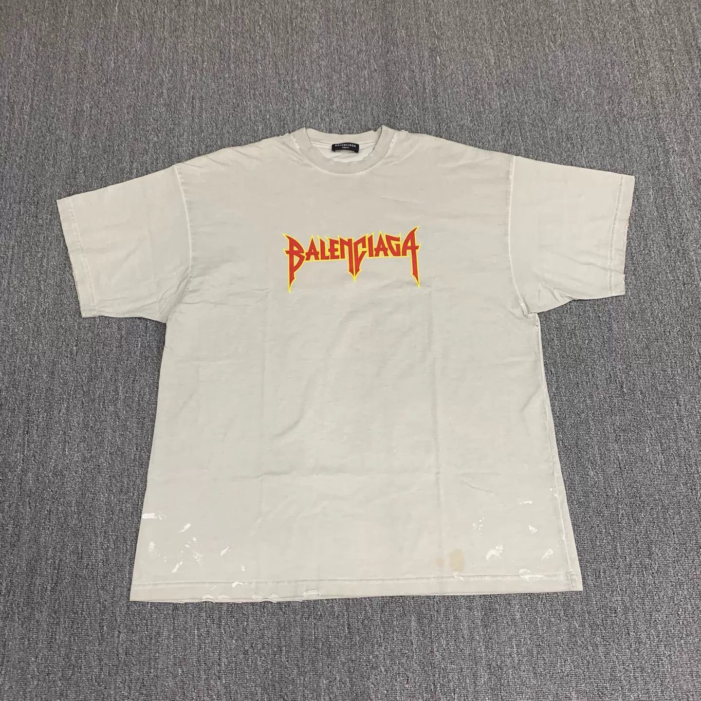 Balenciaga Balenciaga Gray Distressed Short Sleeve 3 Size US L / EU 52-54 / 3 - 1 Thumbnail