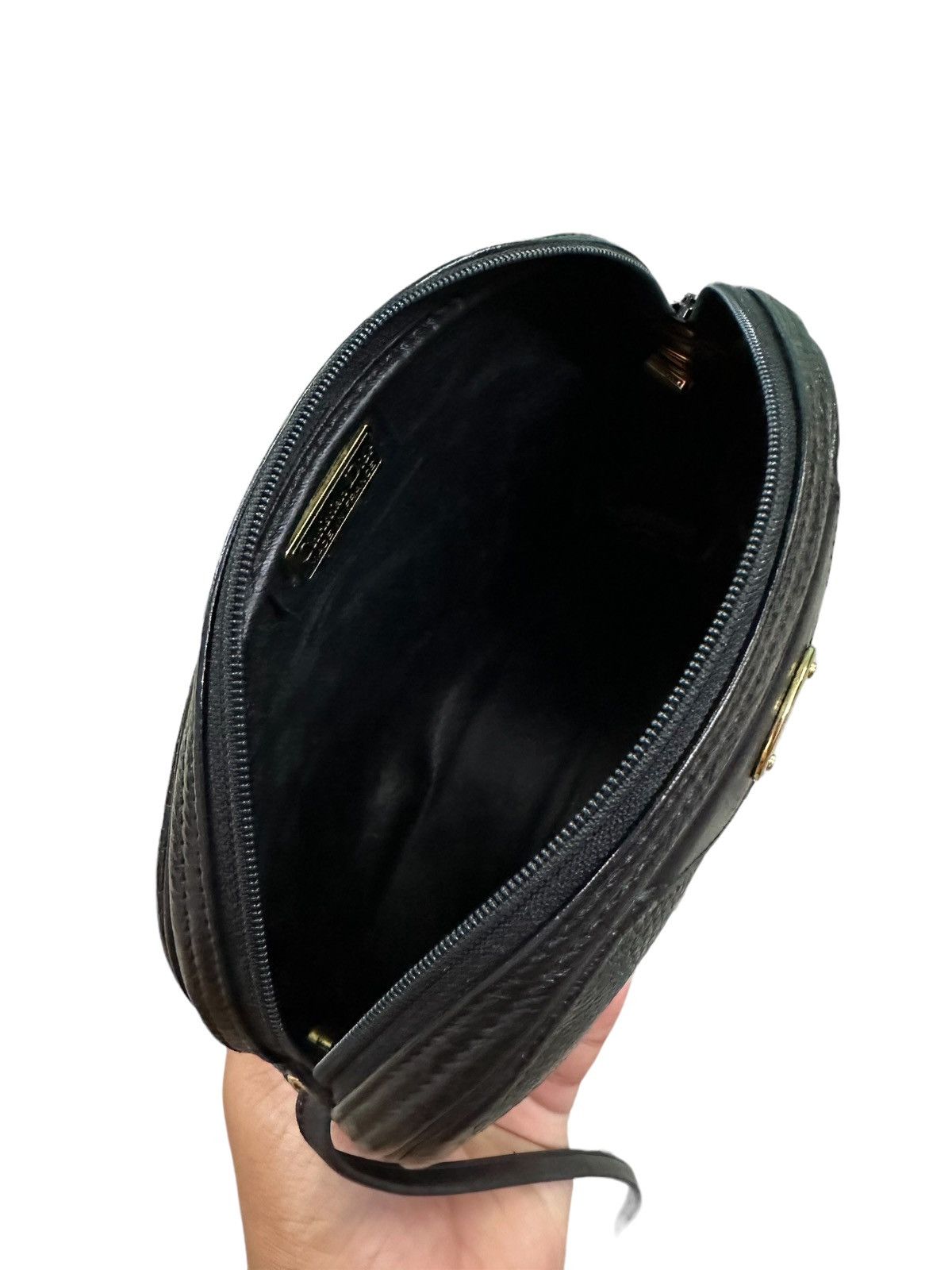 Dior AUTHENTIC VINTAGE CHRISTIAN DIOR BLACK LEATHER CROSSBODY BAG Size ONE SIZE - 17 Thumbnail