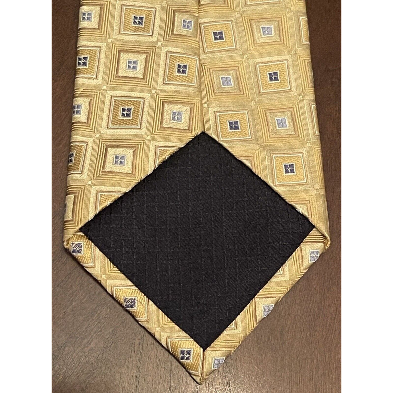 Club Room Club Room Gold Blue 100% Silk Men’s Neck Tie Made In China Size ONE SIZE - 2 Thumbnail