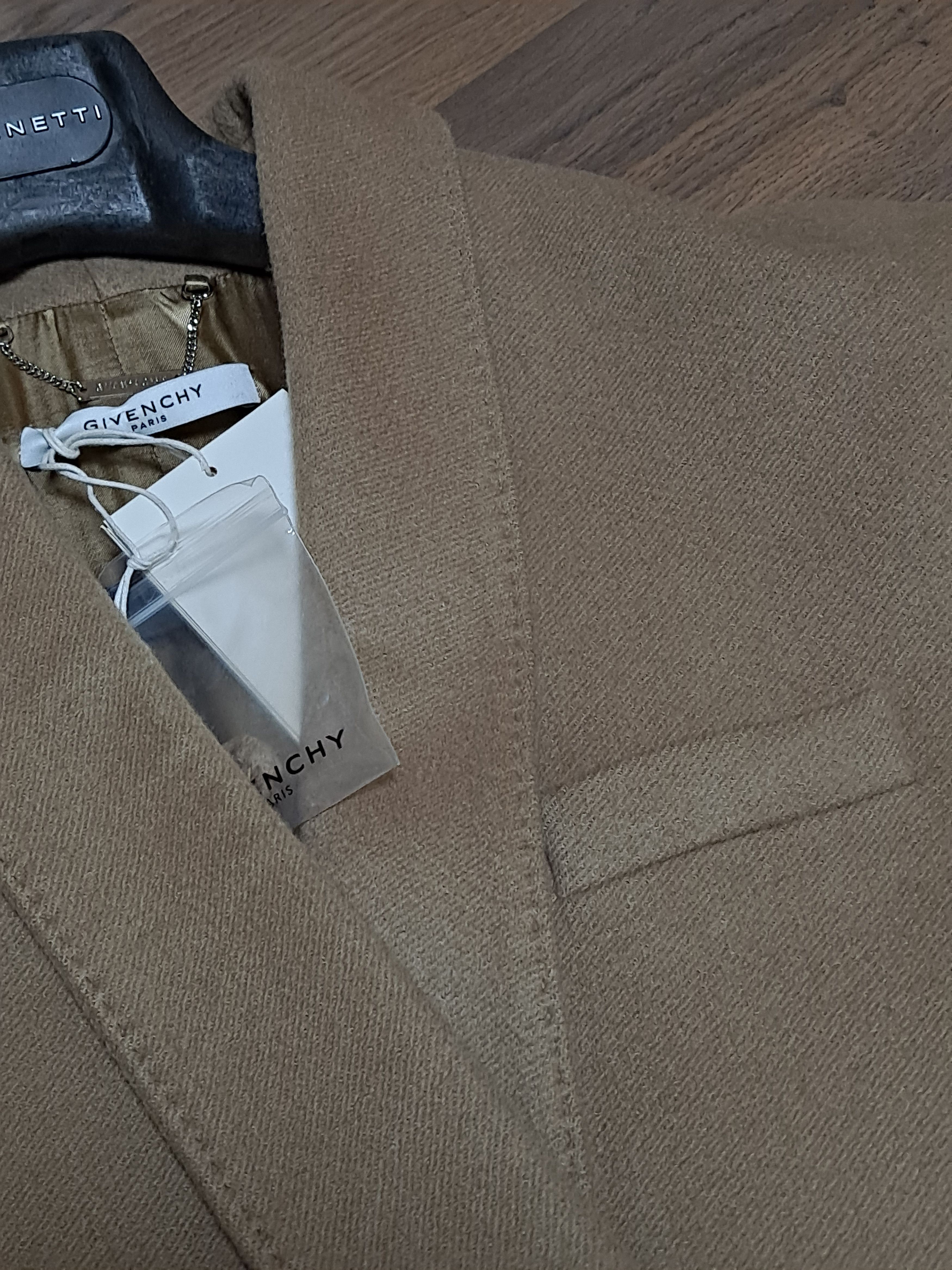 Givenchy NWT $5K Givenchy cashmere coat new with tag + spare button Size S / US 4 / IT 40 - 4 Thumbnail