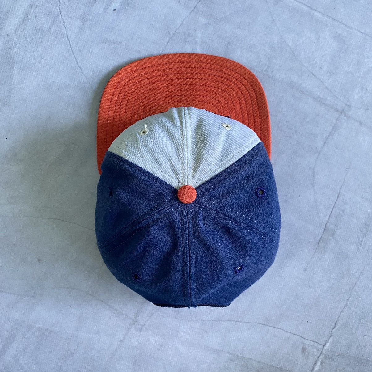 MLB × Vintage Vintage 80s Chicago White Sox New Era Rare Big Logo MLB Cap Size ONE SIZE - 6 Thumbnail