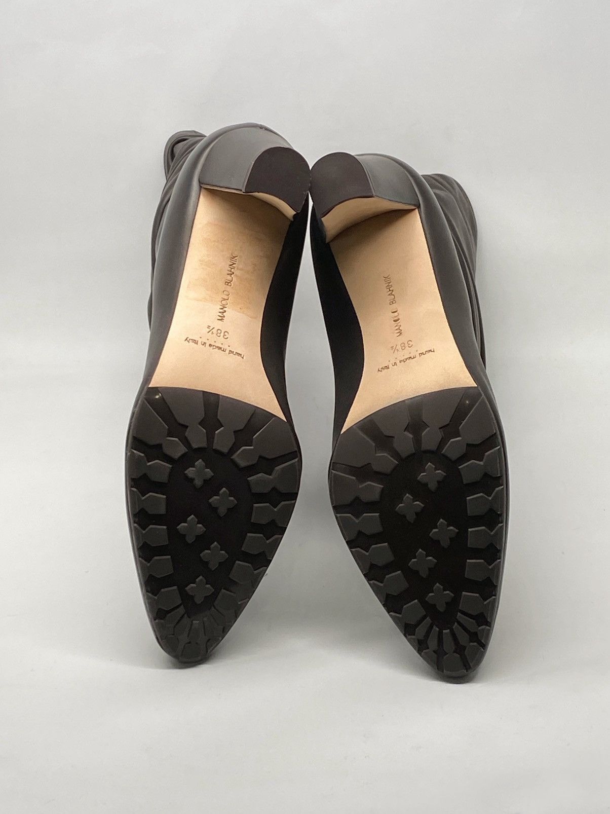 Manolo Blahnik Manolo Blahnik Calasso 90MM Ruched Leather Boots size 38.5 Size US 8.5 / IT 38.5 - 17 Thumbnail
