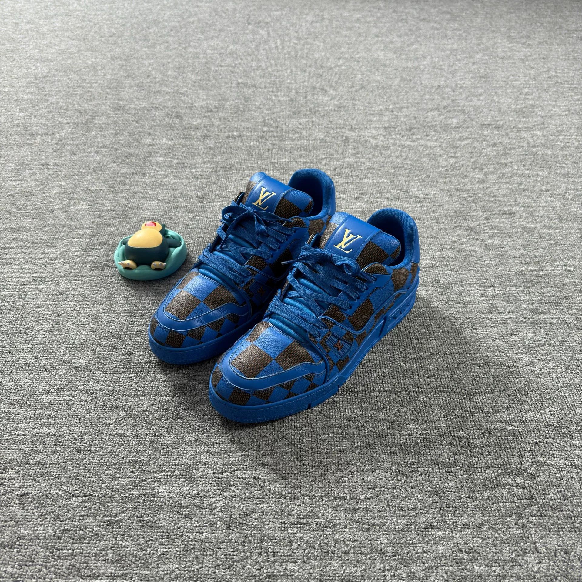 Louis Vuitton Louis Vuitton Damier LV Trainer Sneakers 7 Size US 8 / EU 41 - 1 Thumbnail
