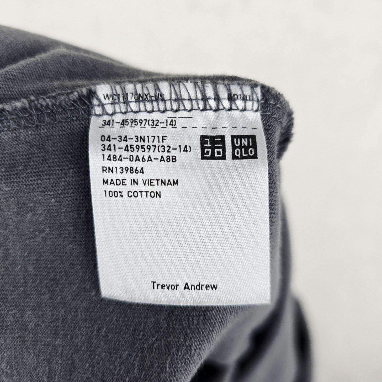 Uniqlo Trevor Andrew Uniqlo Shirt Mens Medium Gray Art & Chaos Size US M / EU 48-50 / 2 - 6 Thumbnail