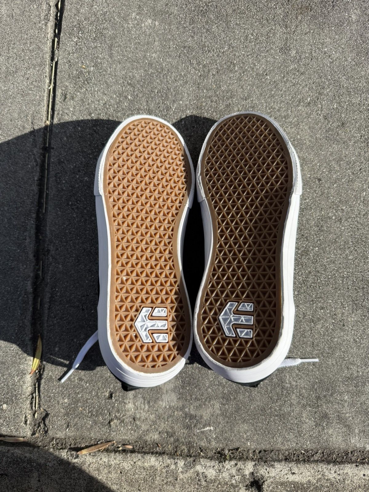 Etnies Etnies Hi Tops Size US 8.5 / EU 41-42 - 4 Thumbnail