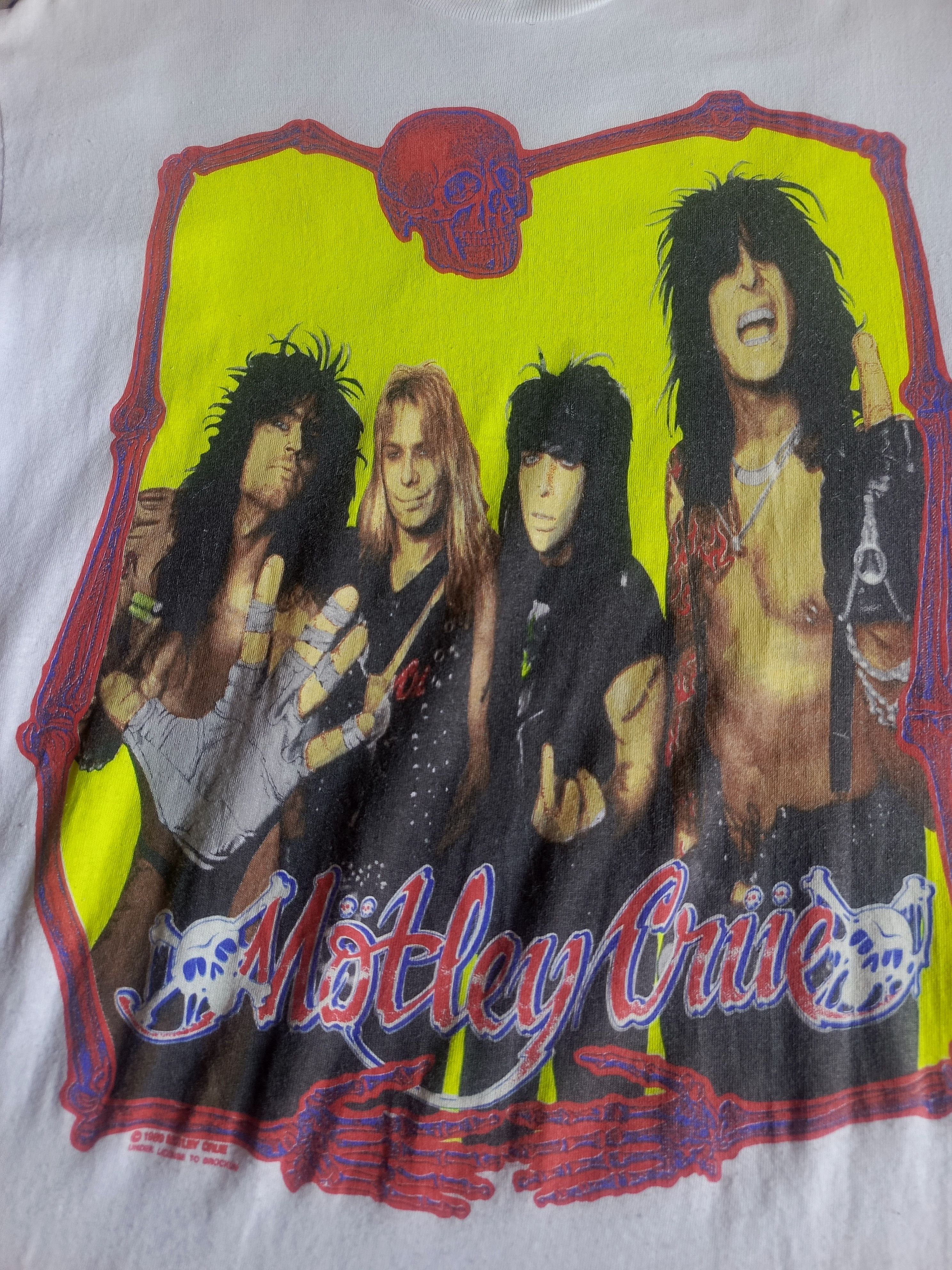 Vintage Vintage 80's Motley Crue Size US L / EU 52-54 / 3 - 4 Thumbnail