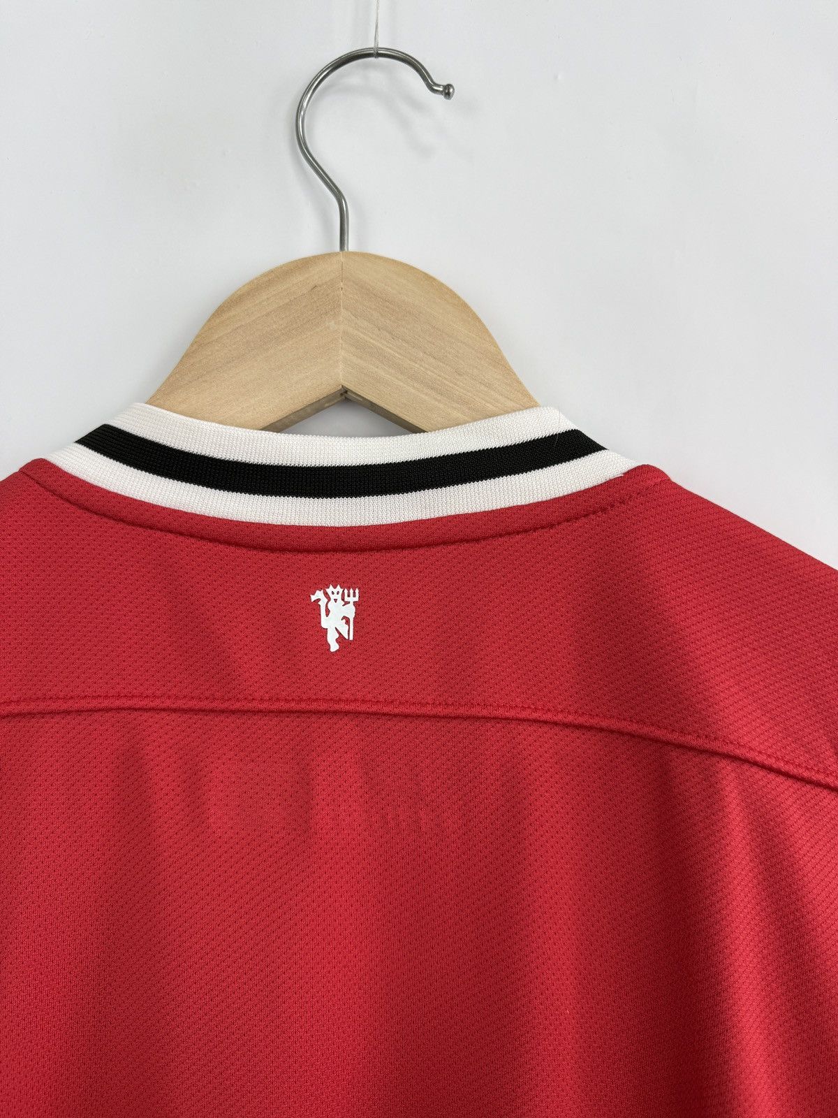Nike 🏴󠁧󠁢󠁥󠁮󠁧󠁿 Y2K Nike Manchester United Soccer Jersey Dri Fit Rare Size US M / EU 48-50 / 2 - 9 Thumbnail