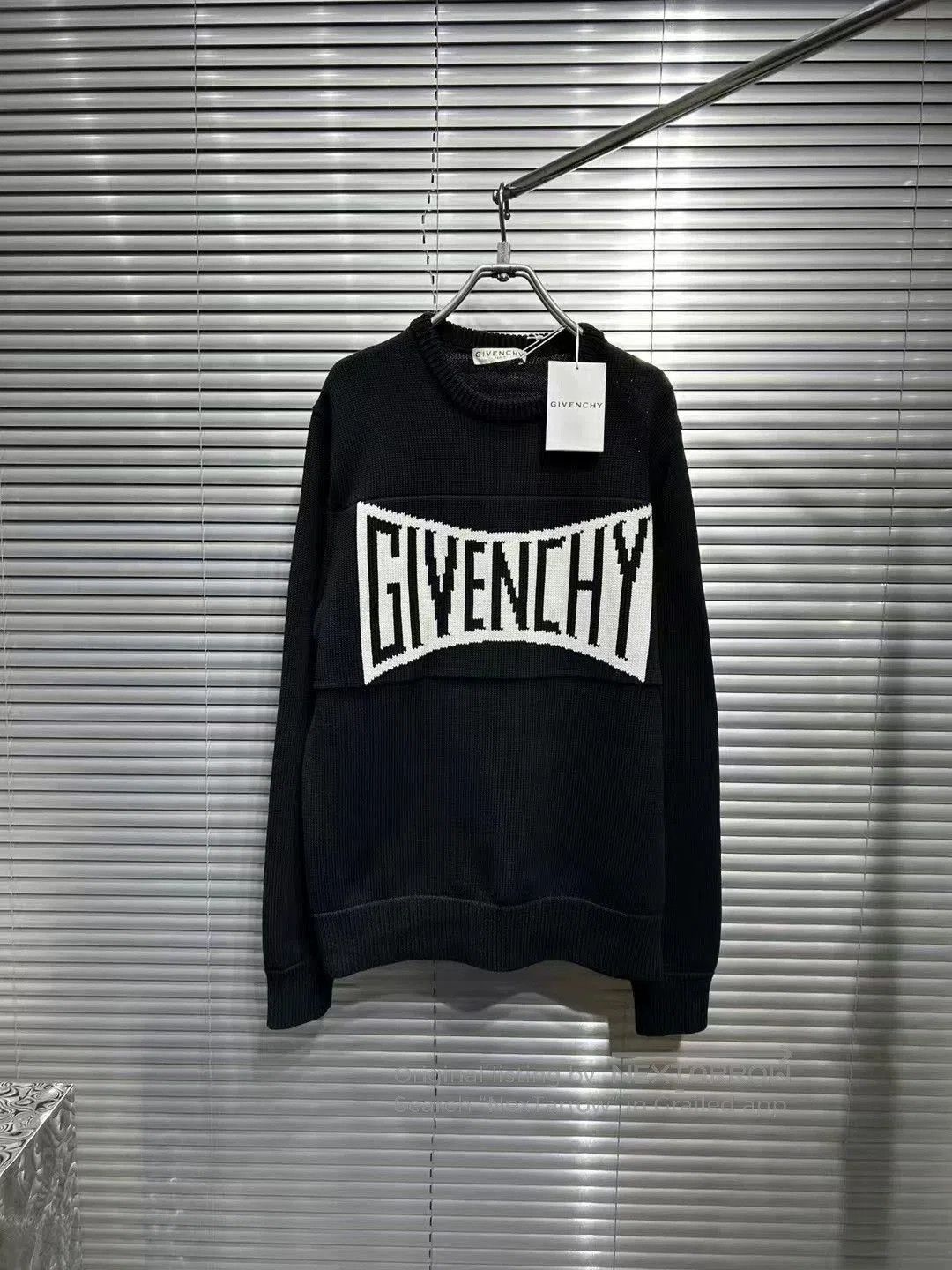 Givenchy Black Logo Sweater L.