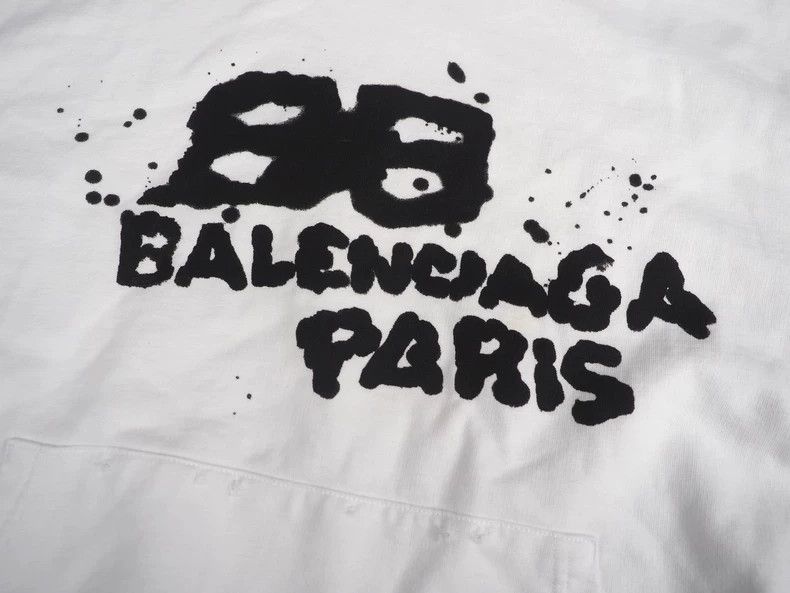 Balenciaga Balenciaga White Destruction Graffiti Logo Hoodie Size US M / EU 48-50 / 2 - 4 Thumbnail