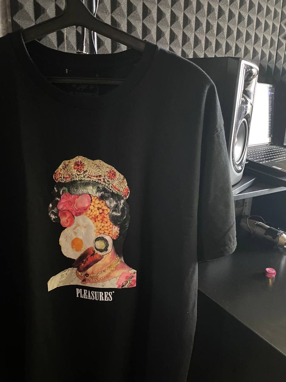 Pleasures Pleasures - English Breakfast T-Shirt Size US L / EU 52-54 / 3 - 1 Thumbnail