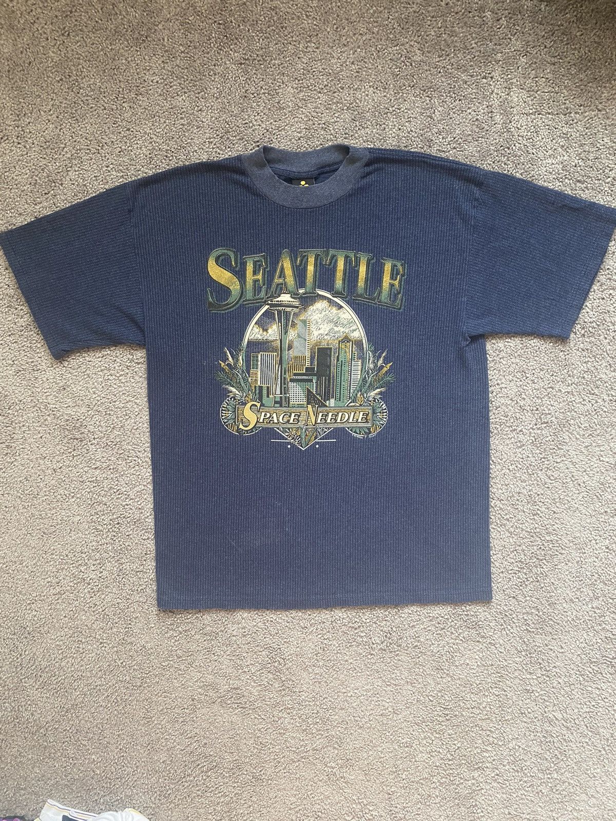 Vintage Vintage Seattle Tee Shirt Size US XL / EU 56 / 4 - 1 Thumbnail