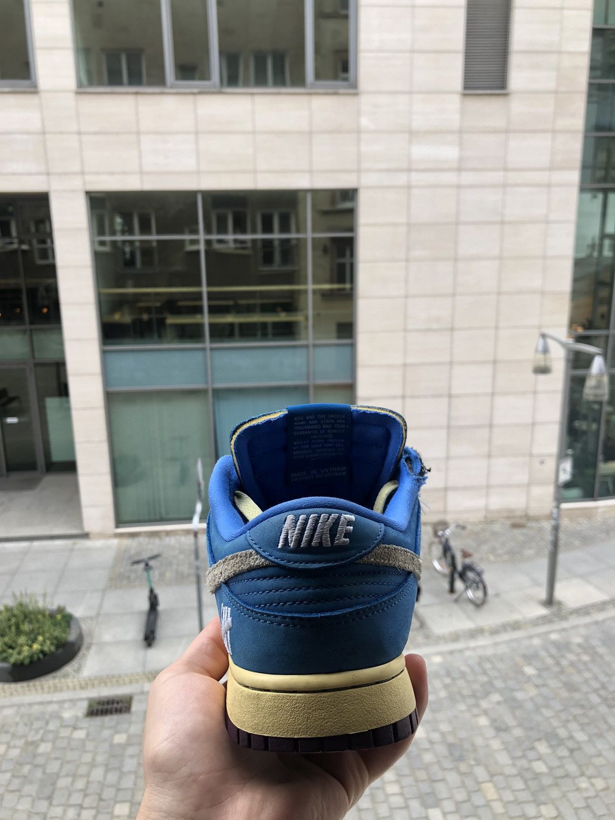 Nike × Undefeated Nike Dunk Low SP “Undefeated” Dunk Size US 9.5 / EU 42-43 - 9 Thumbnail