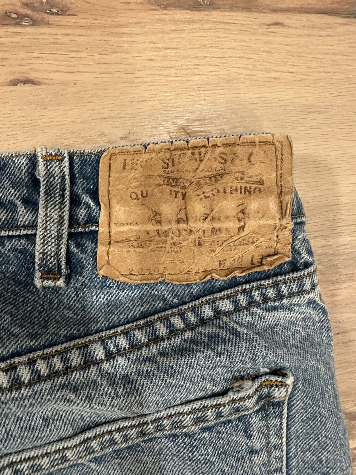 Levi's Vintage 80s Levis 20505 0217 Orange Tab Jeans 35x27 Size US 35 - 10 Thumbnail