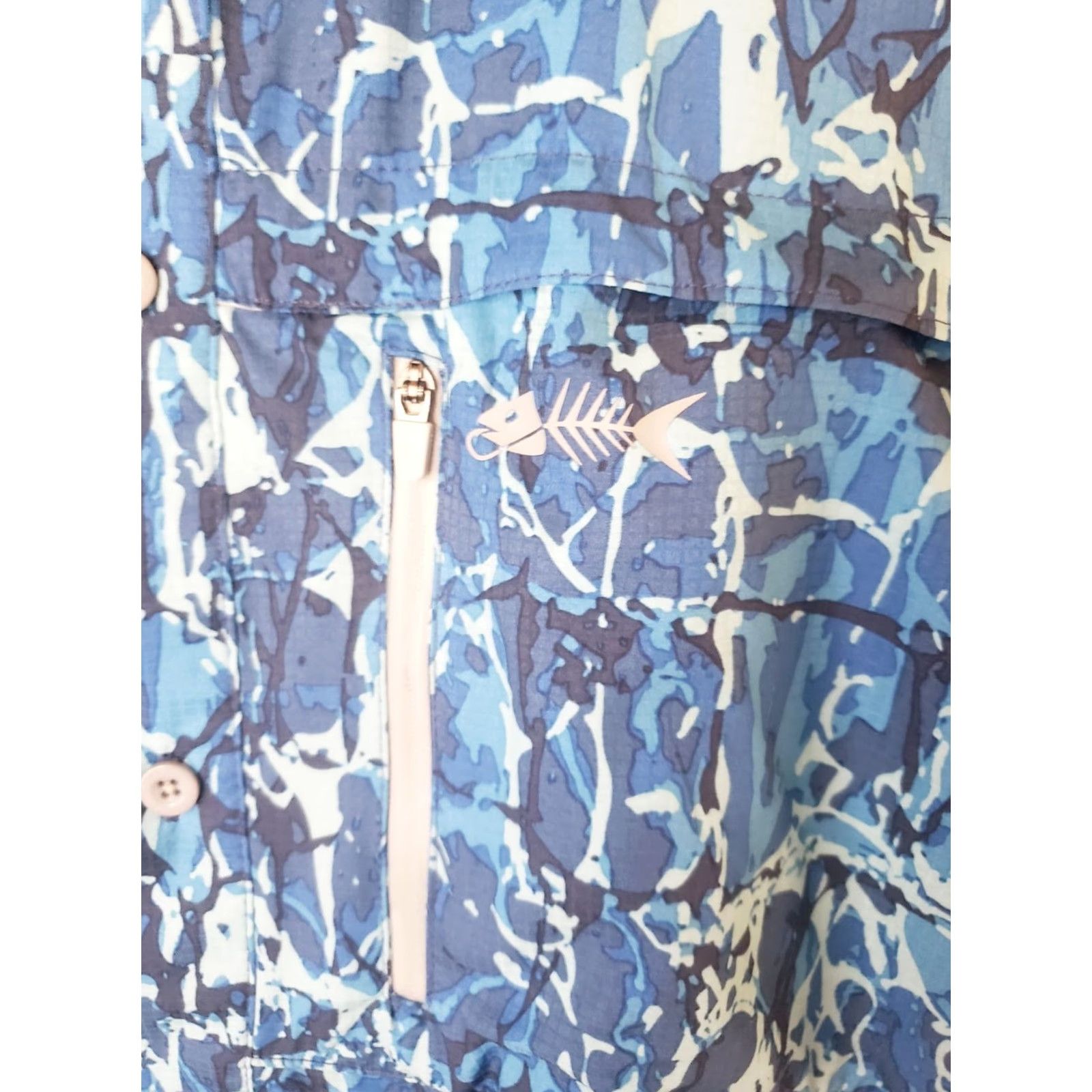 Vintage Silver Bait Men's Fishing Shirt Short Sleeve Blue Camo Print XL Ventilated Breathable All Seasons Button-Up Shirt Mens Size US XL / EU 56 / 4 - 5 Thumbnail