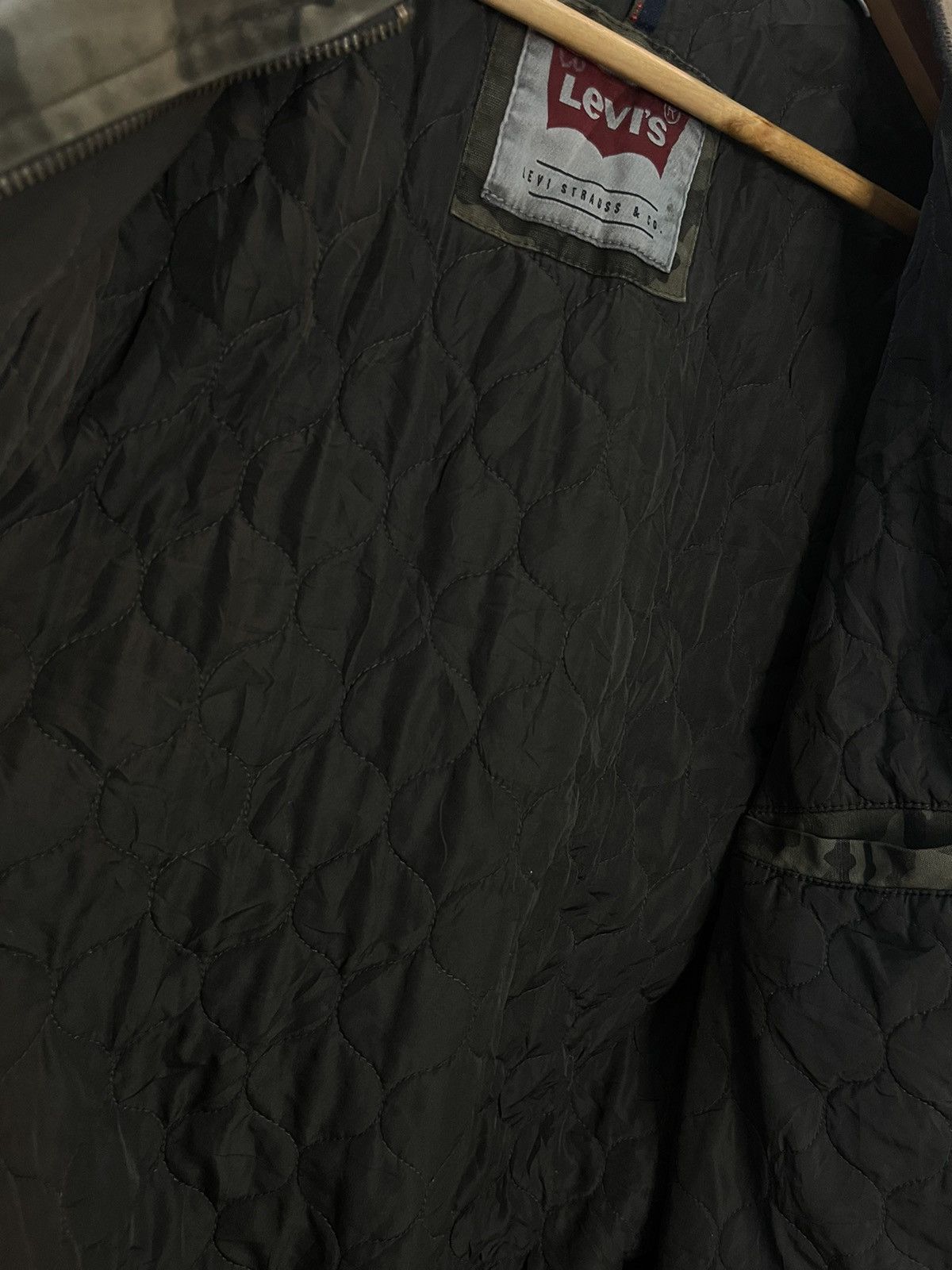 Levi's × Vintage Vintage Levi’s Camouflage Bomber Jacket Size US M / EU 48-50 / 2 - 7 Thumbnail