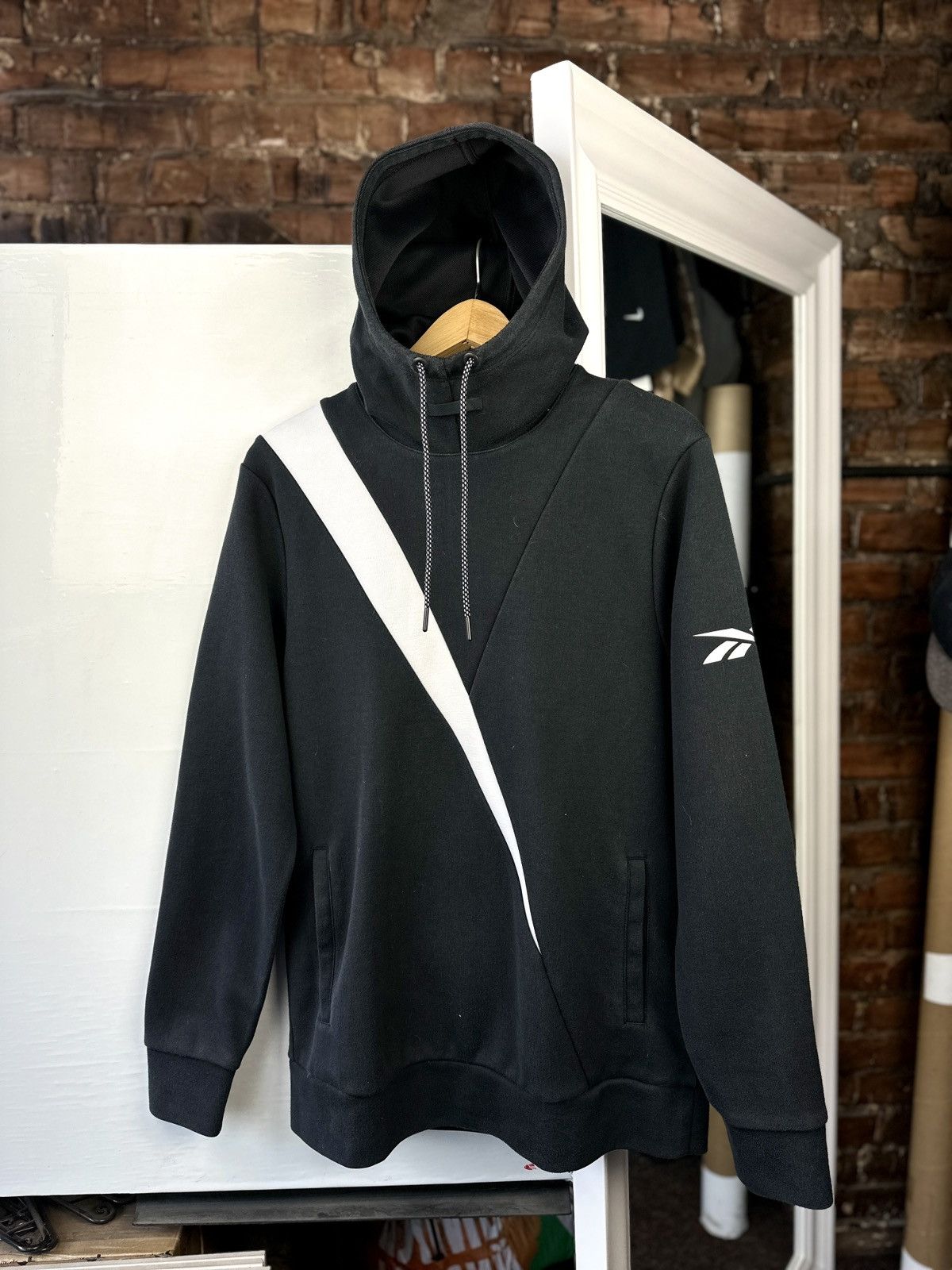 Reebok Men’s Hoodie Reebok Black Size: M Size US M / EU 48-50 / 2 - 1 Thumbnail