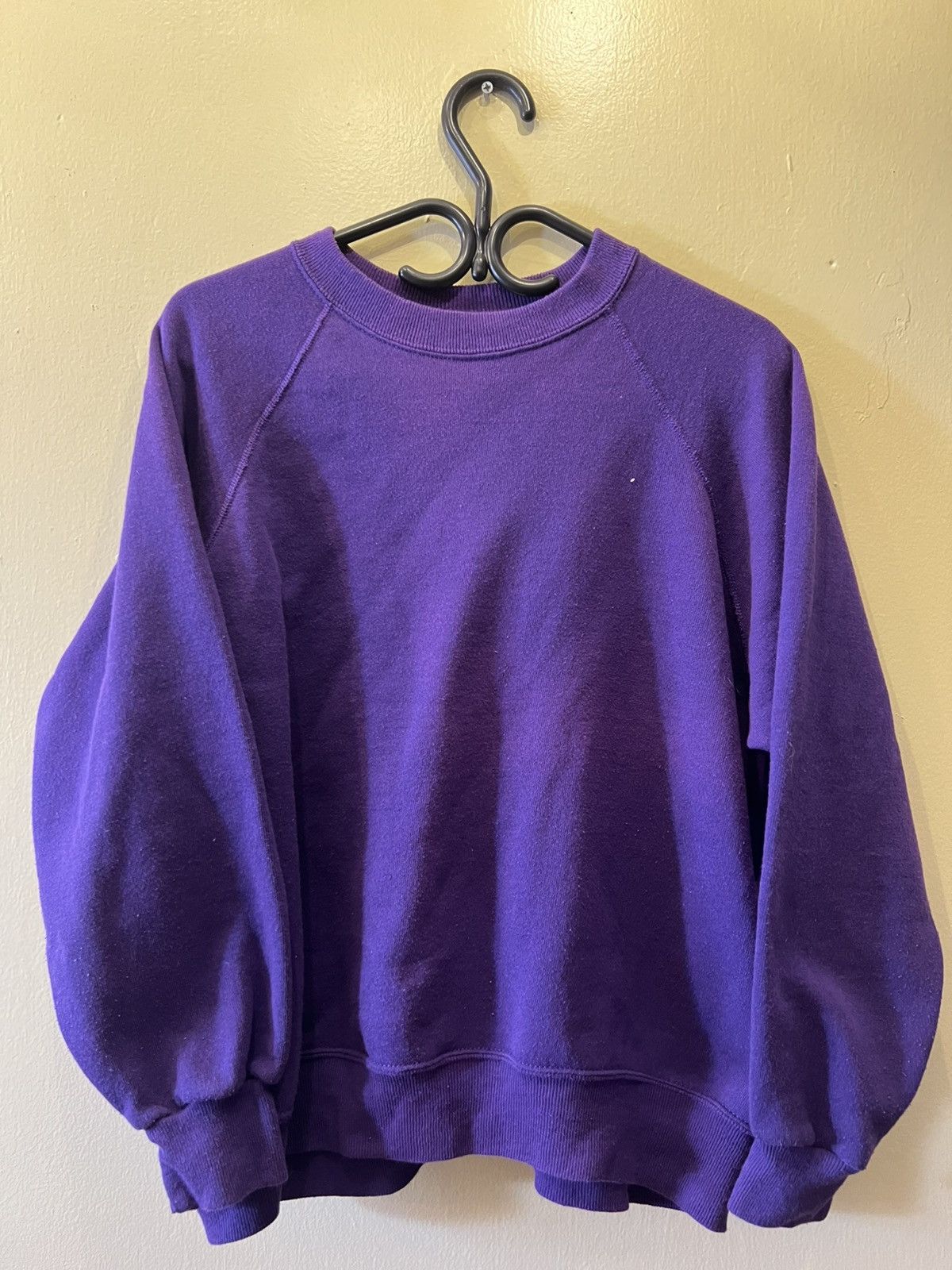 Other Vintage 80s Purple Blank Faded Crewneck Size US M / EU 48-50 / 2 - 1 Thumbnail