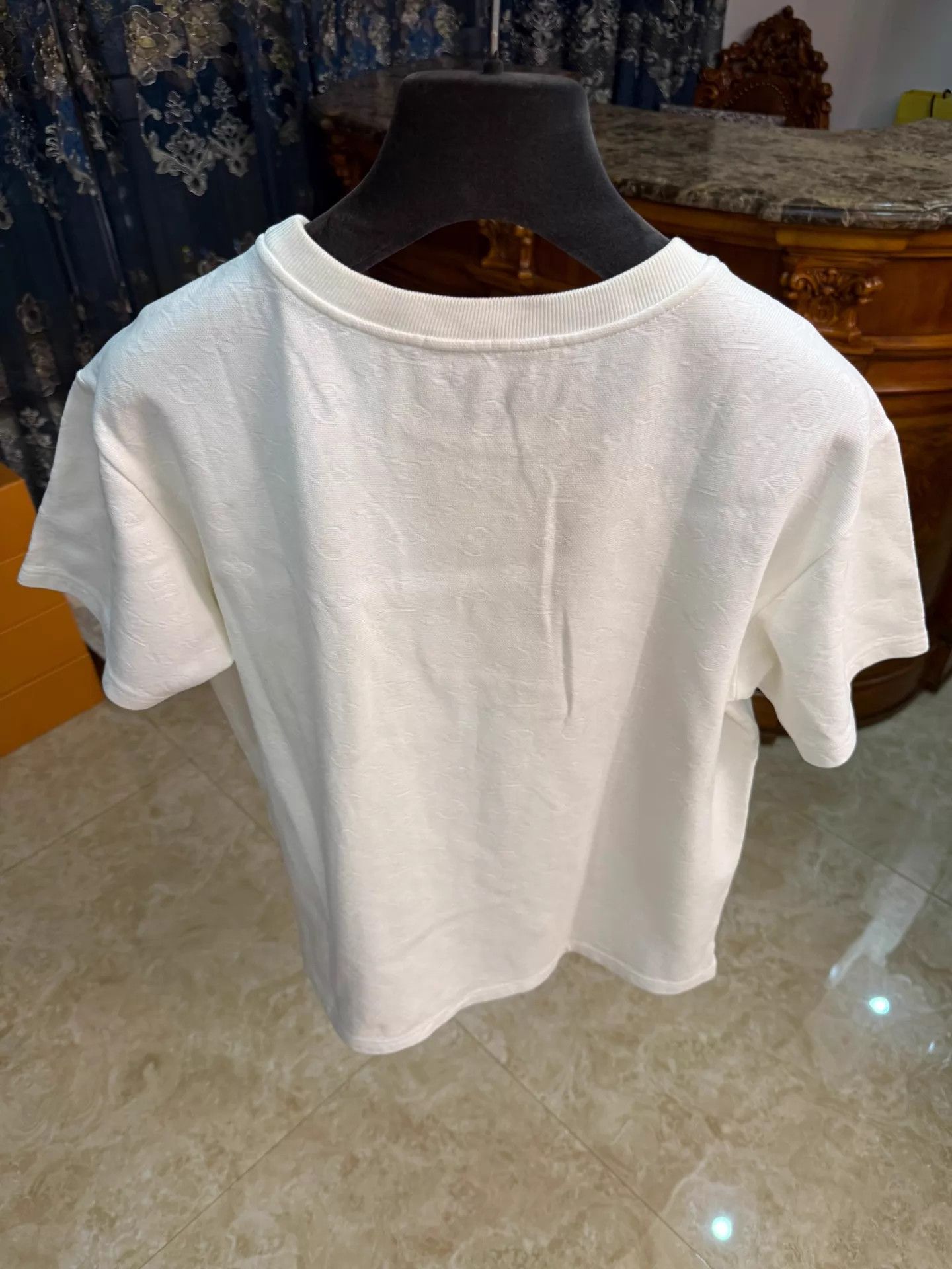 Louis Vuitton LV Monogram Allover Logo T-Shirt L Italy Size US L / EU 52-54 / 3 - 2 Thumbnail