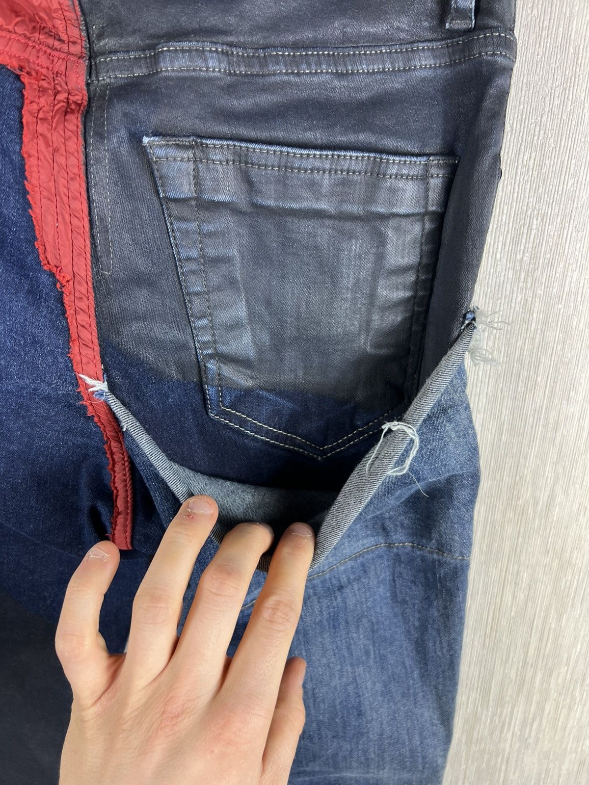 Rick Owens Rick Owens drkshdw tyrone cut waxed distressed jeans pants Size 26" / US 2 / IT 38 - 19 Thumbnail