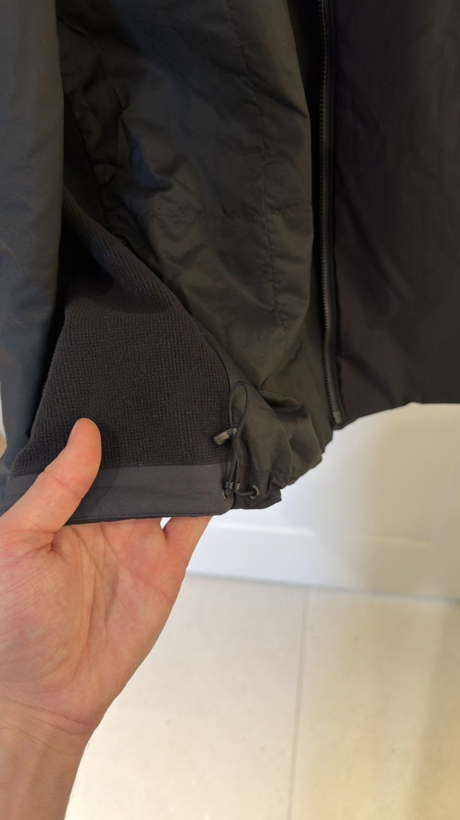 Arc'teryx Arcteryx Atom LT vest, like new !! Size US L / EU 52-54 / 3 - 6 Thumbnail