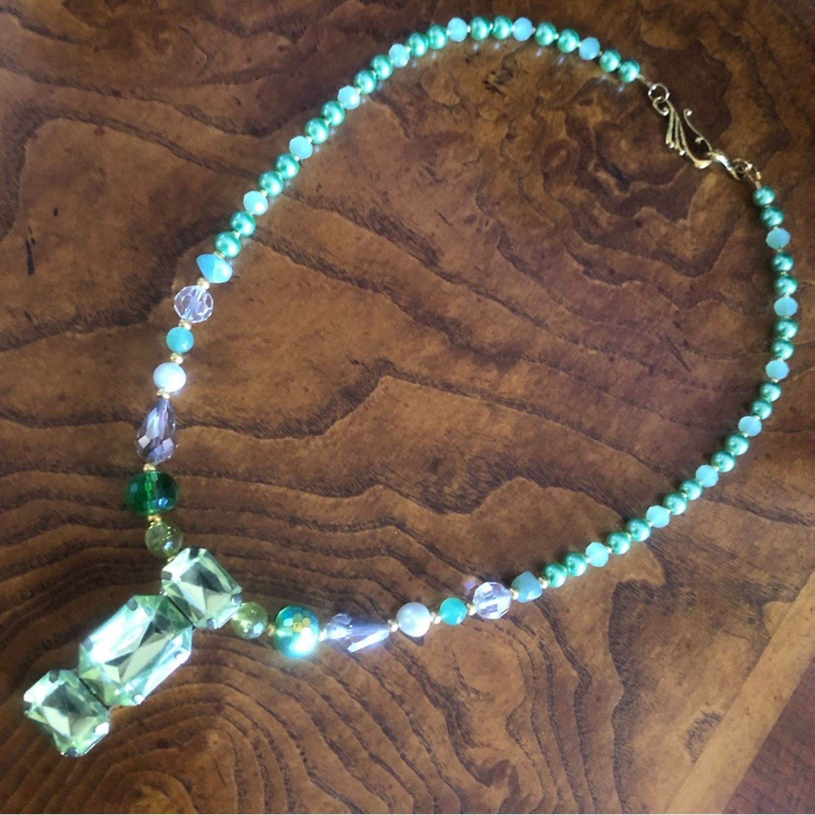 Handmade Handcrafted repurpose elegant green stone Pearl necklace Size ONE SIZE - 8 Thumbnail