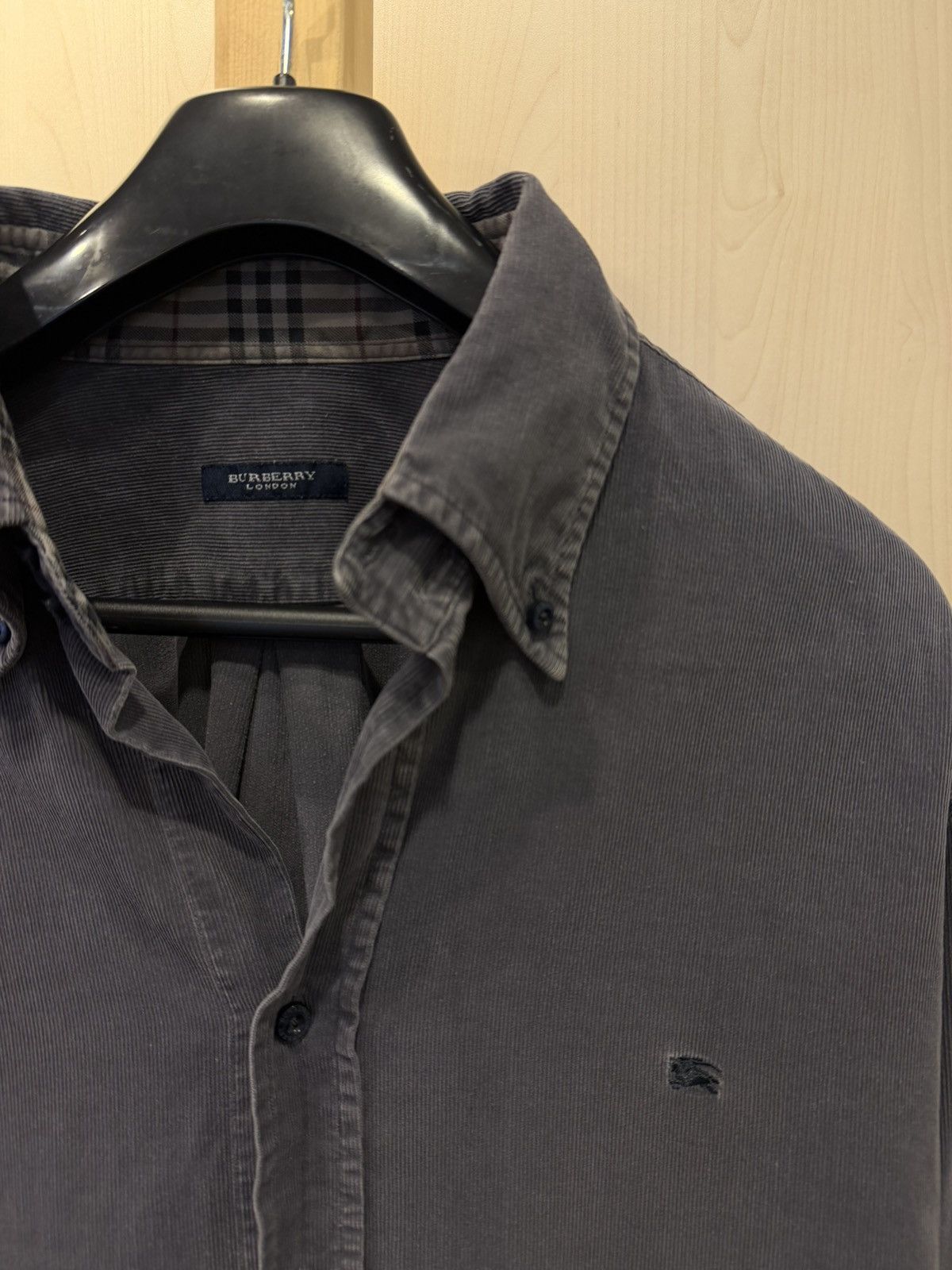 Burberry Burberry London Dark Grey Shirt Nova Check Collar Size L Size US L / EU 52-54 / 3 - 3 Thumbnail